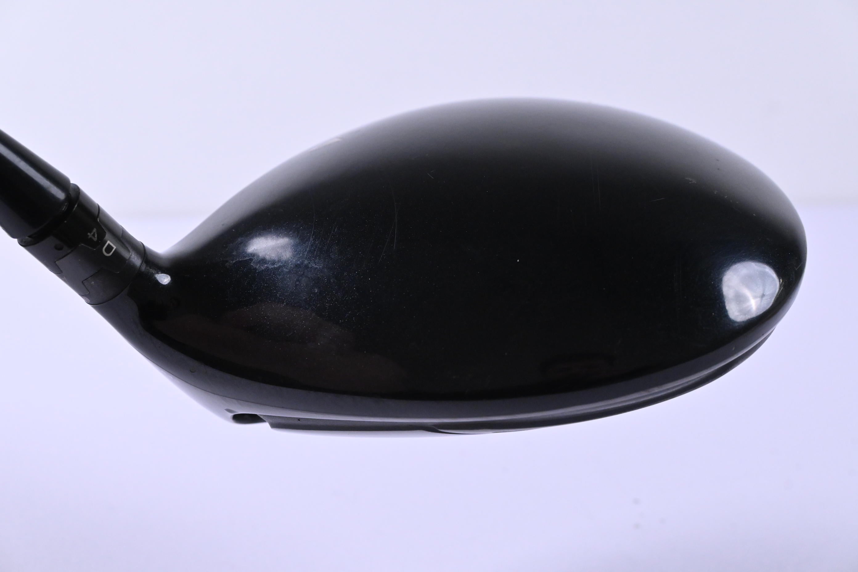 Titleist 915 D2 Driver / 12 Degree / Regular Flex Diamana M+ Red 50 Shaft