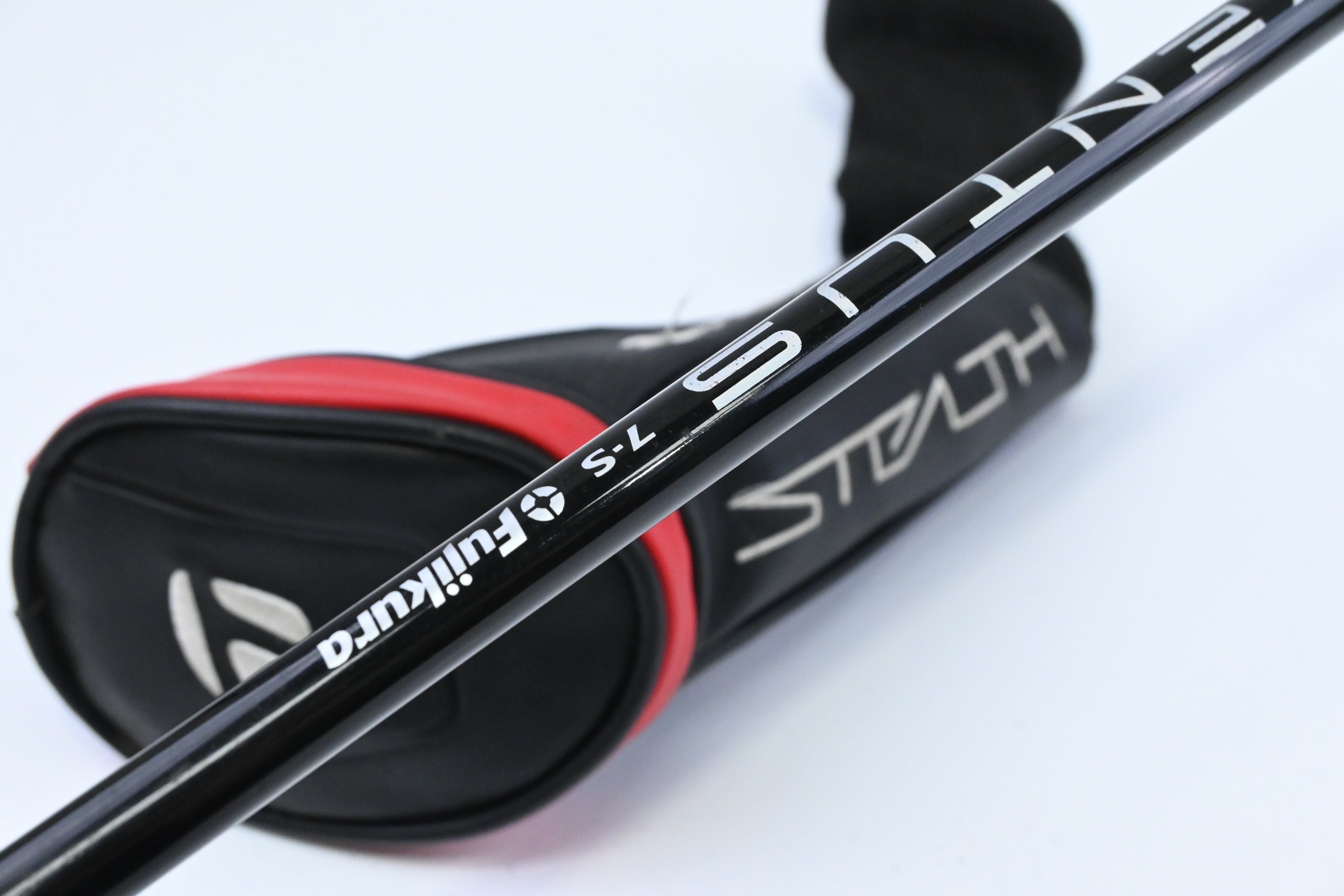Taylormade Stealth #3 Hybrid / 19 Degree / Stiff Flex Fujikura Ventus Red 7