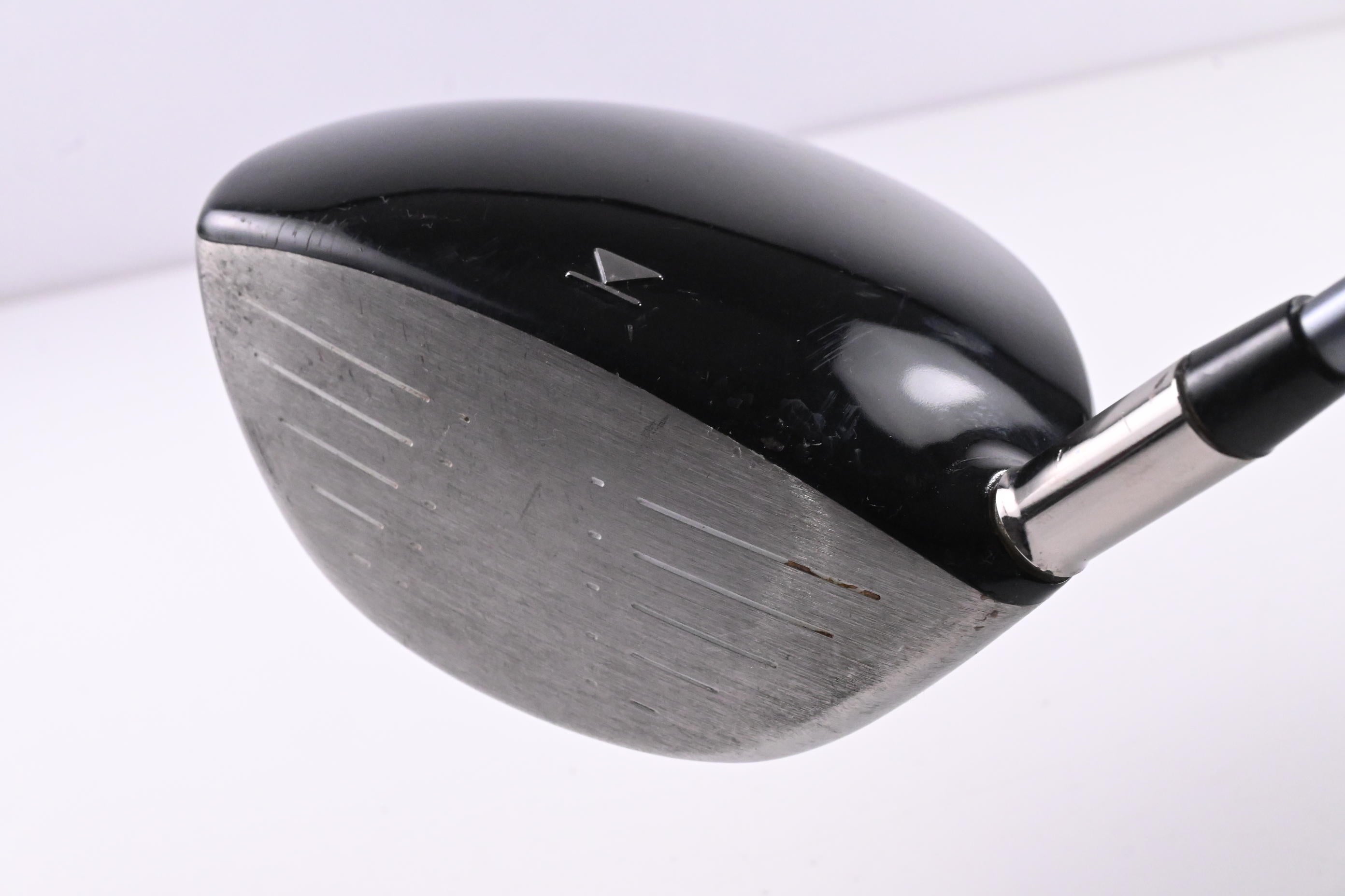 Titleist 907 D1 Driver / 11.5 Degree / Regular Flex Graffaloy Pro Custom Shaft