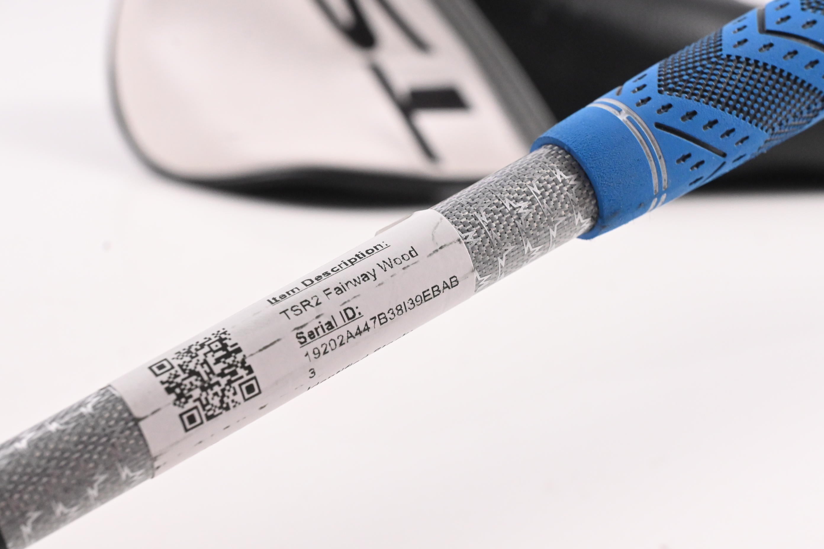 Titleist TSR2 #5 Wood / 18 Degree / Regular Flex Tensei AV RAW Blue 65 Shaft