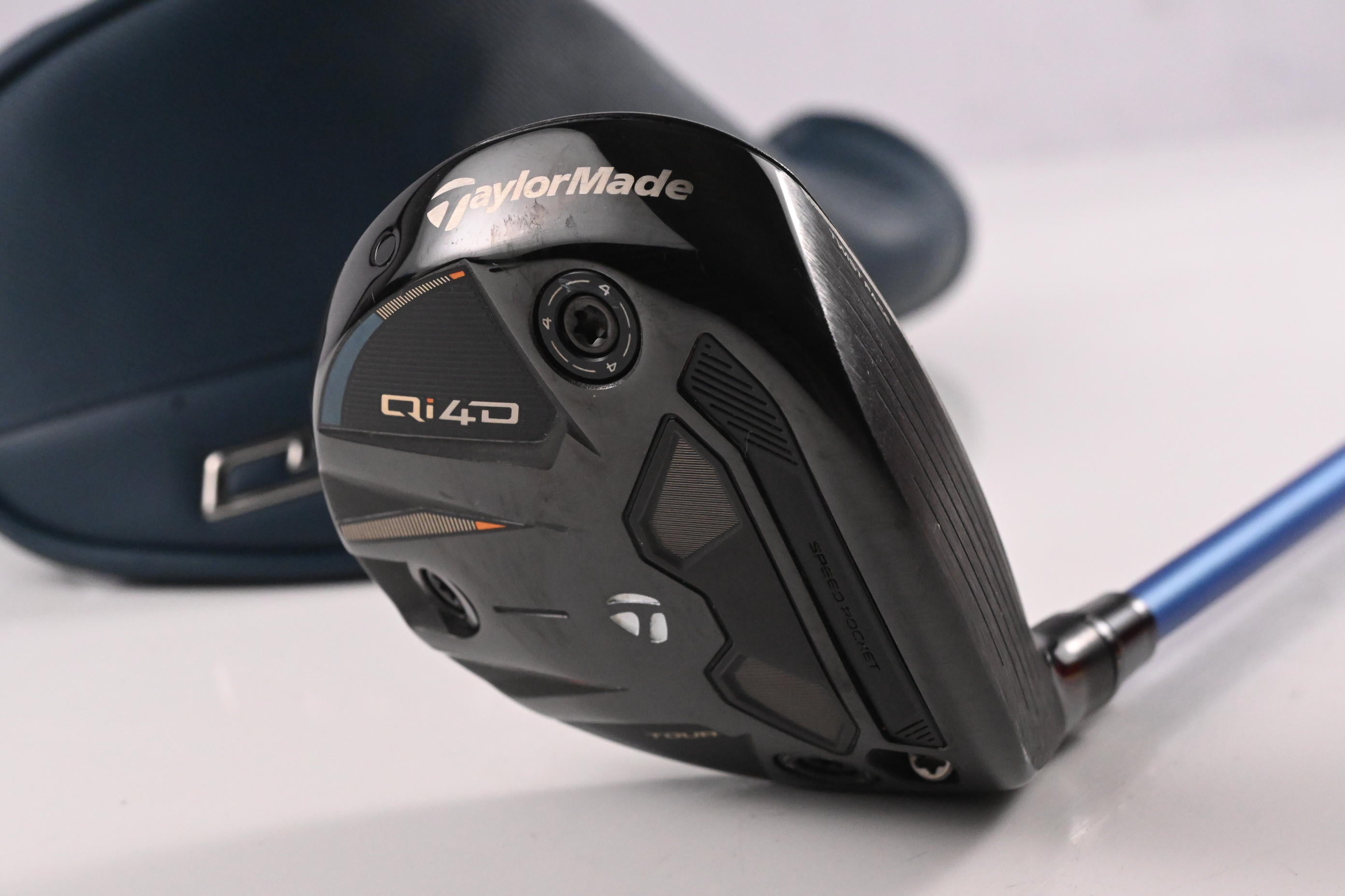 Taylormade Qi4D Tour #7 Wood / 21 Degree / X-Flex Denali Frost Blue 70 Shaft