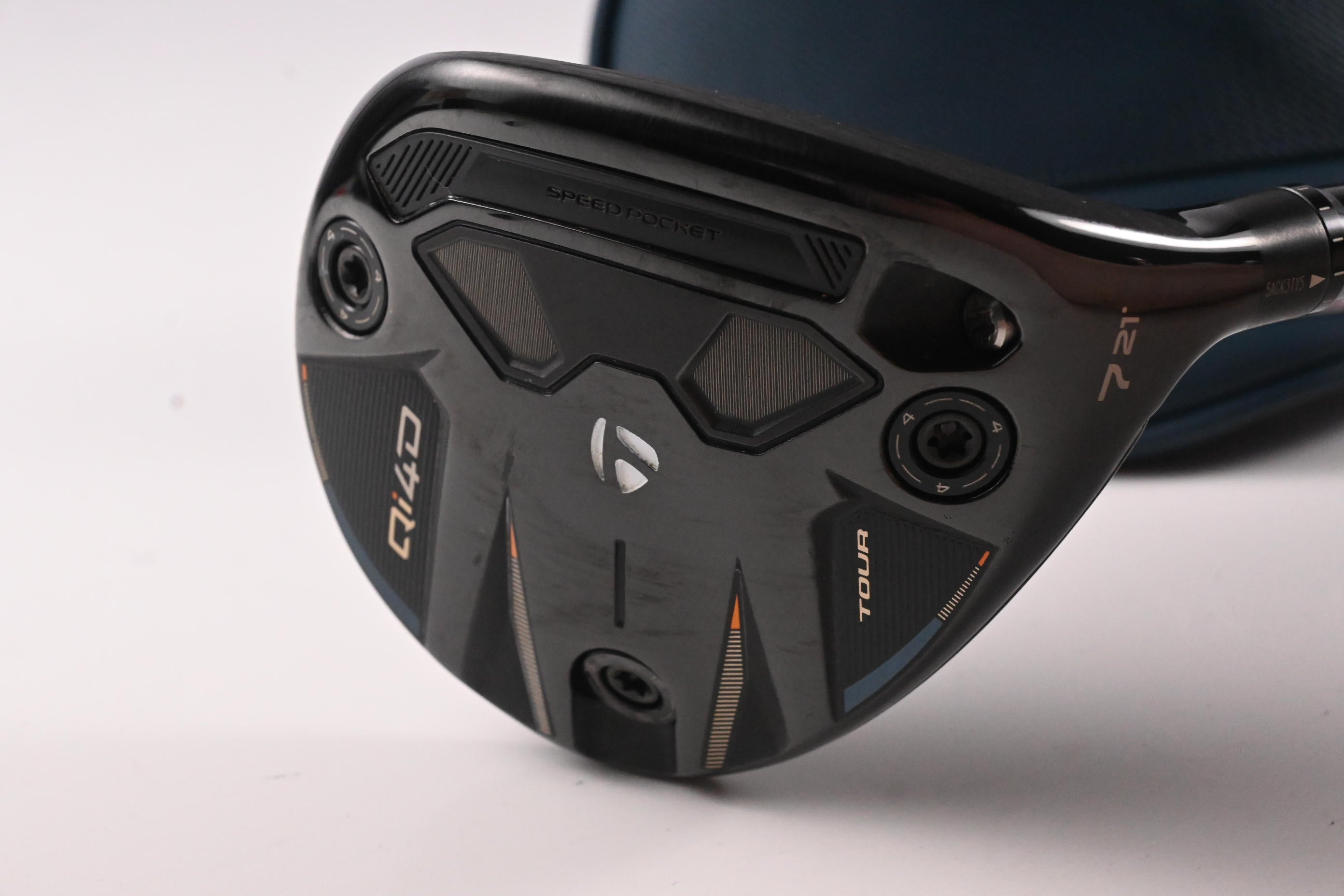 Taylormade Qi4D Tour #7 Wood / 21 Degree / X-Flex Denali Frost Blue 70 Shaft