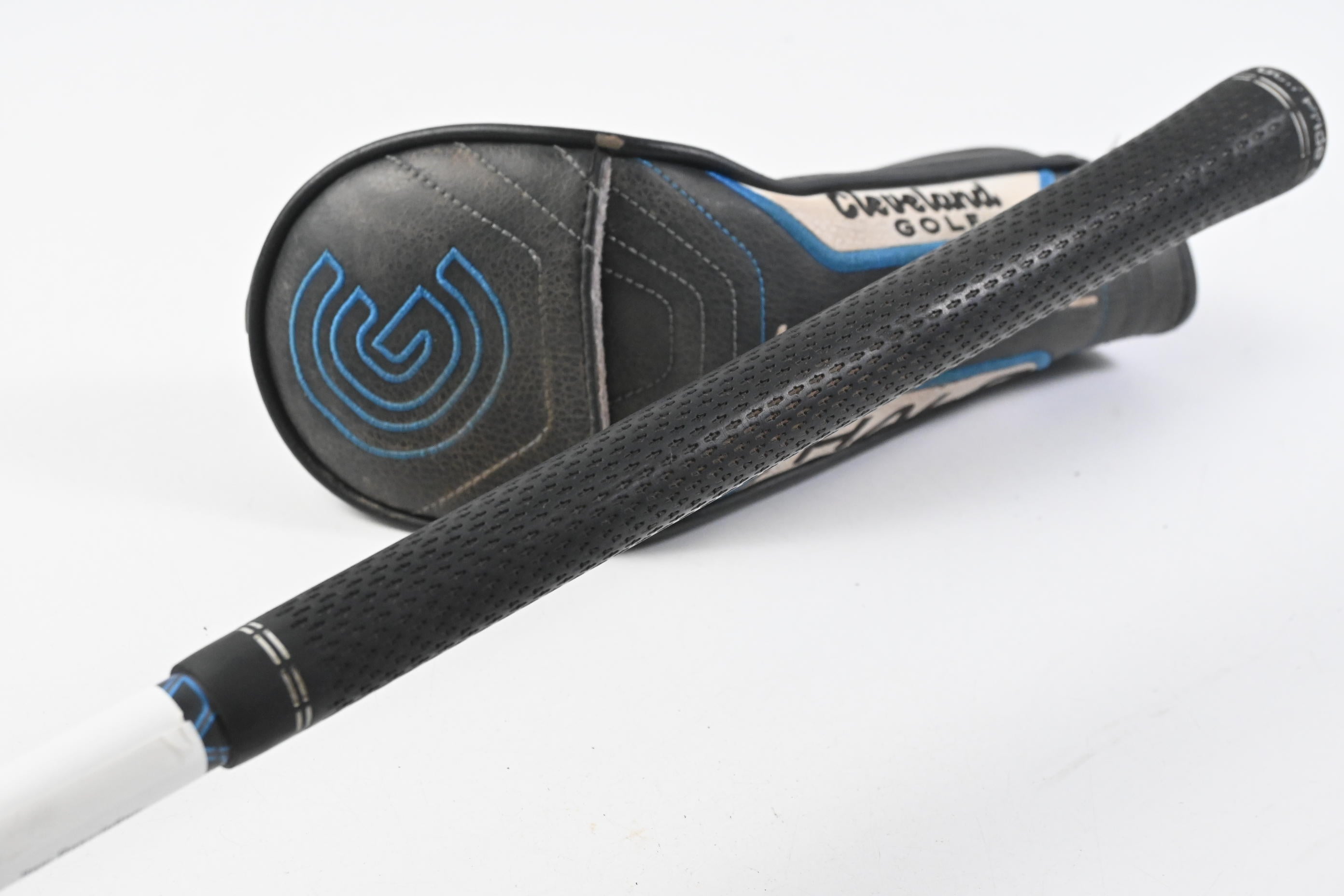 Left Hand Cleveland Launcher XL Halo #4 Hybrid / 21 Degree / Regular Flex Cypher
