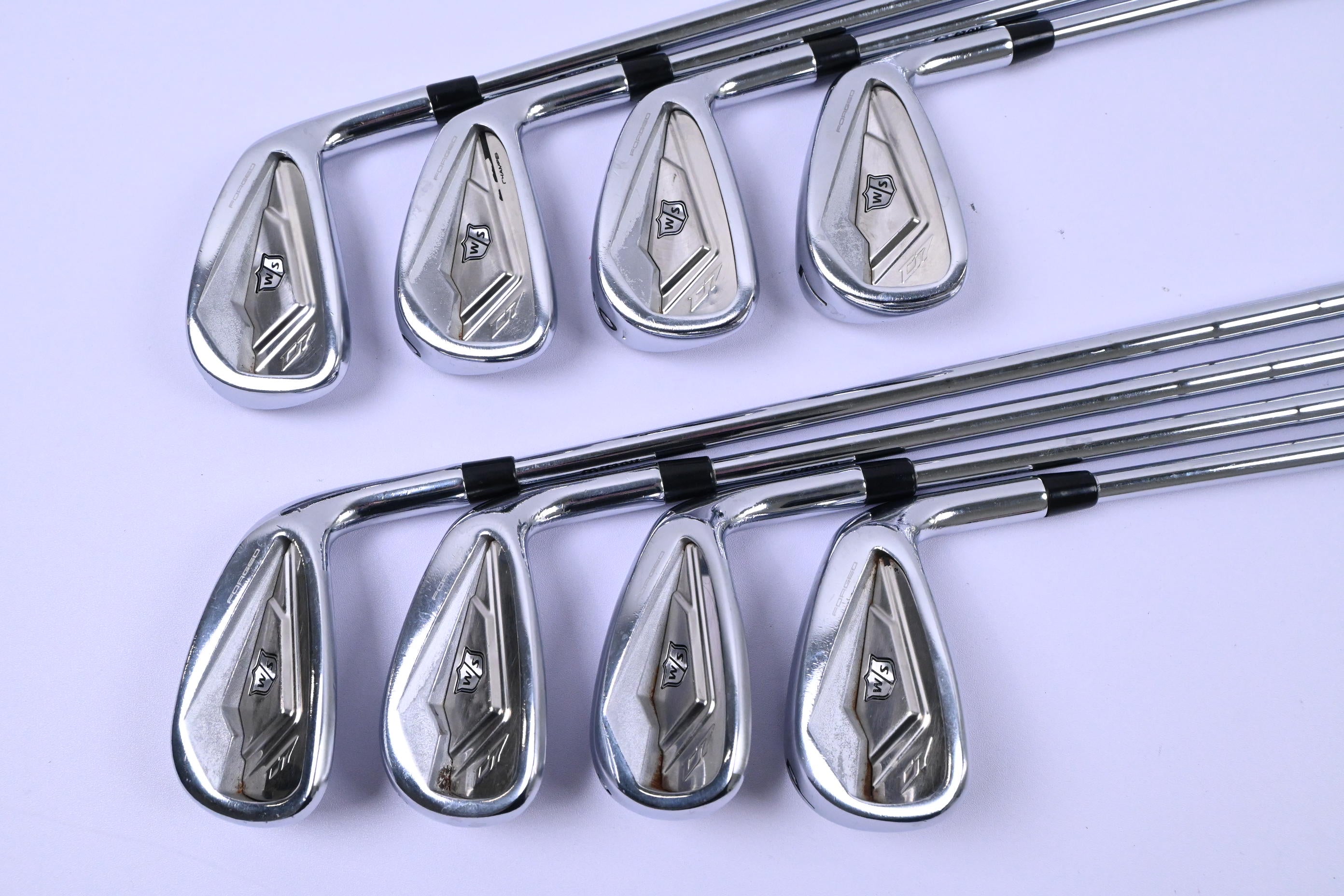 Wilson D7 Forged Irons / 4-PW+GW / Regular Flex KBS Tour 105 Shafts