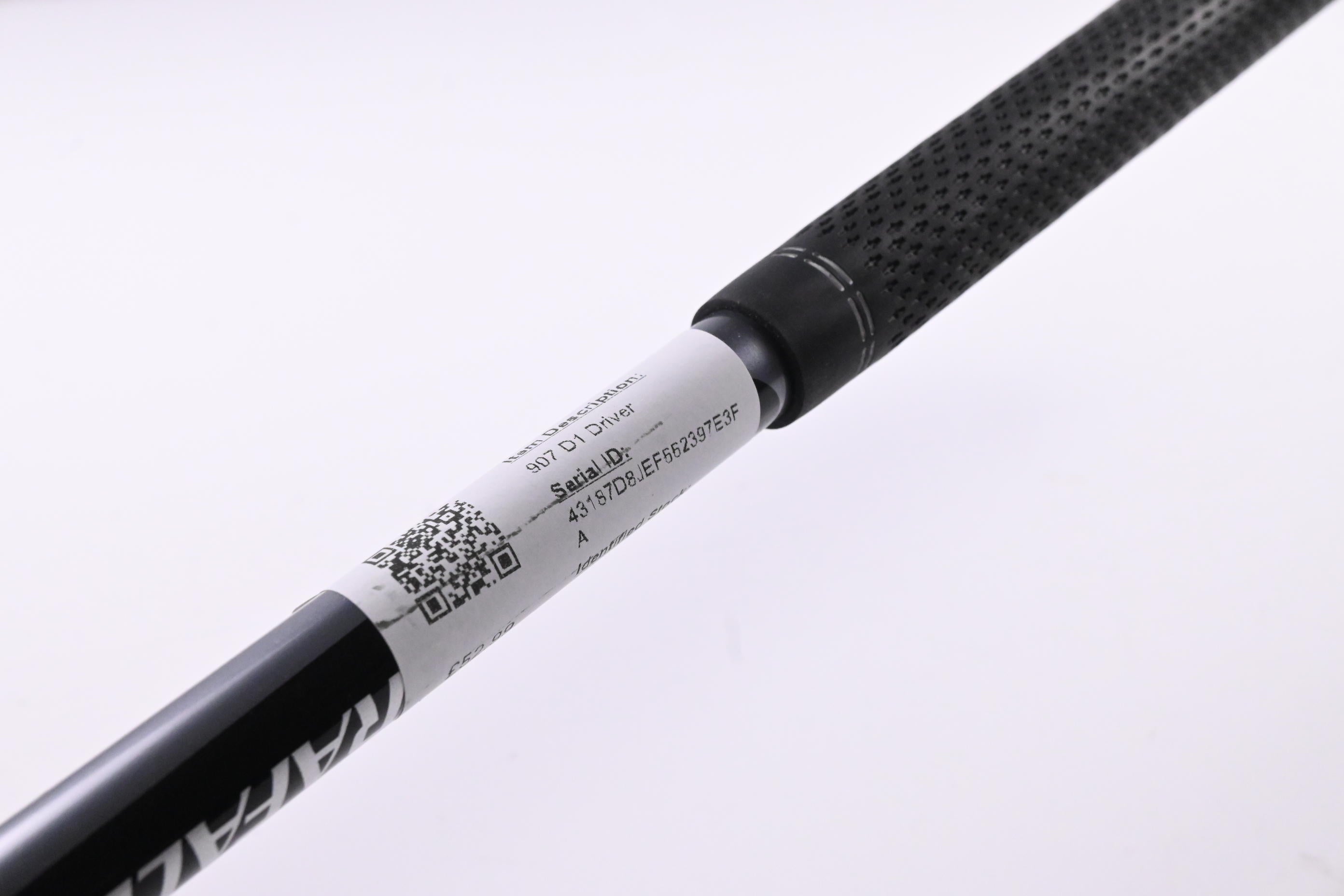 Titleist 907 D1 Driver / 11.5 Degree / Regular Flex Graffaloy Pro Custom Shaft