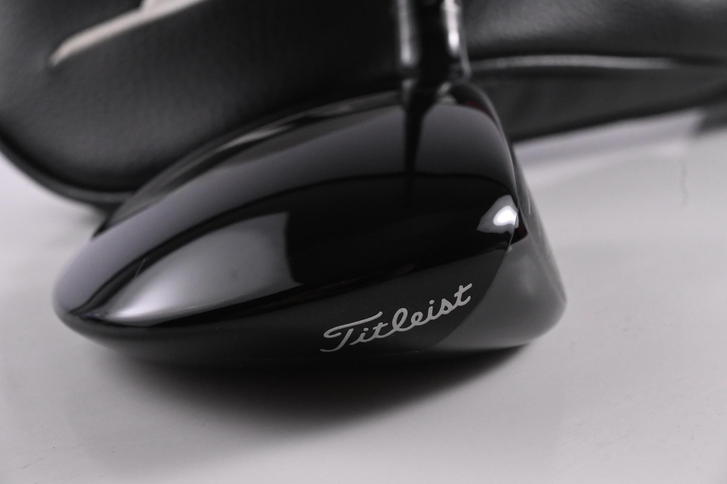 Titleist GT2 #3 Wood / 16.5 Degree / Regular Flex Mitsubishi Tensei 1K Blue 65