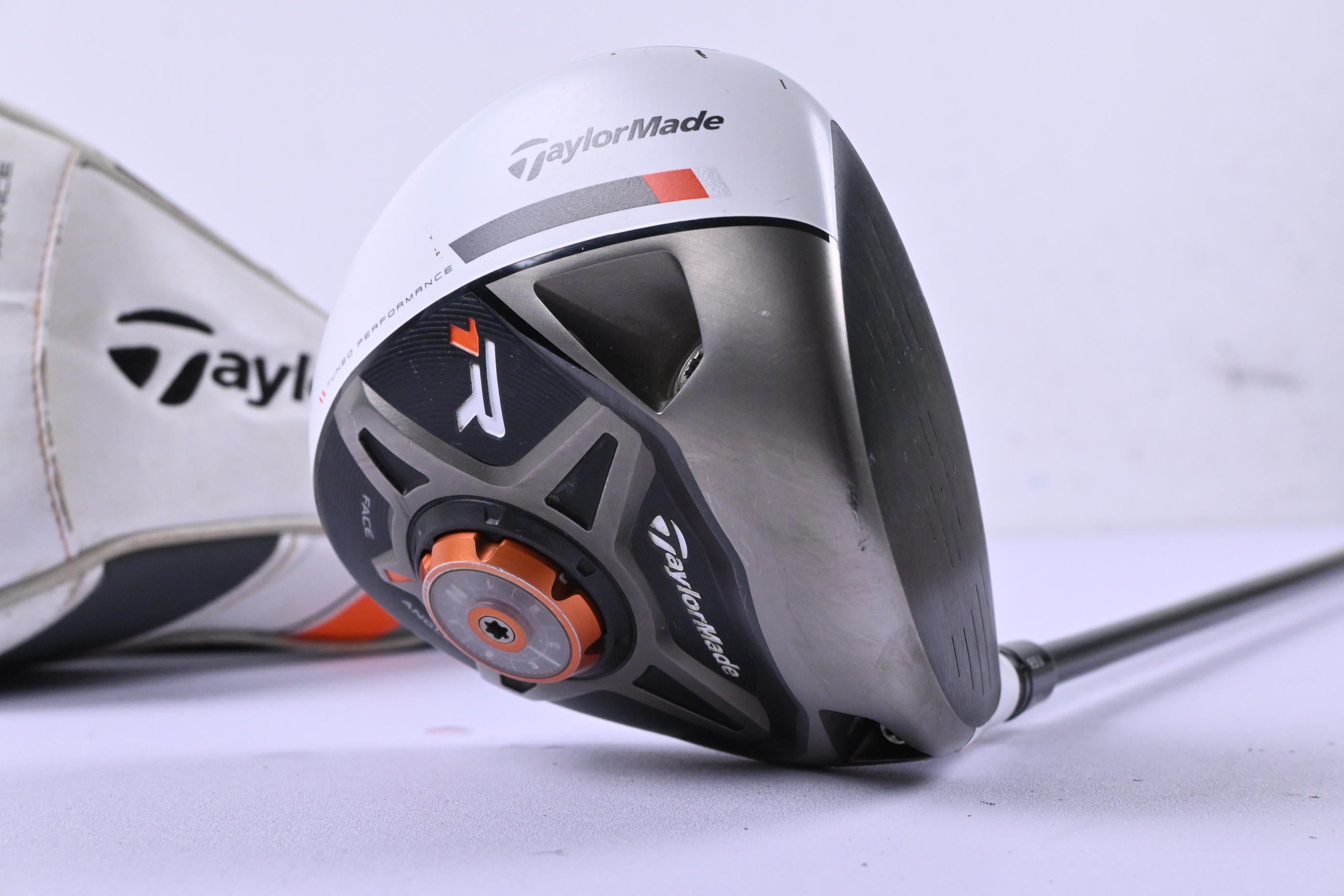 Taylormade R1 Driver / 9.5 Degree / Stiff Flex Aldila RIP Phenom 55 Shaft