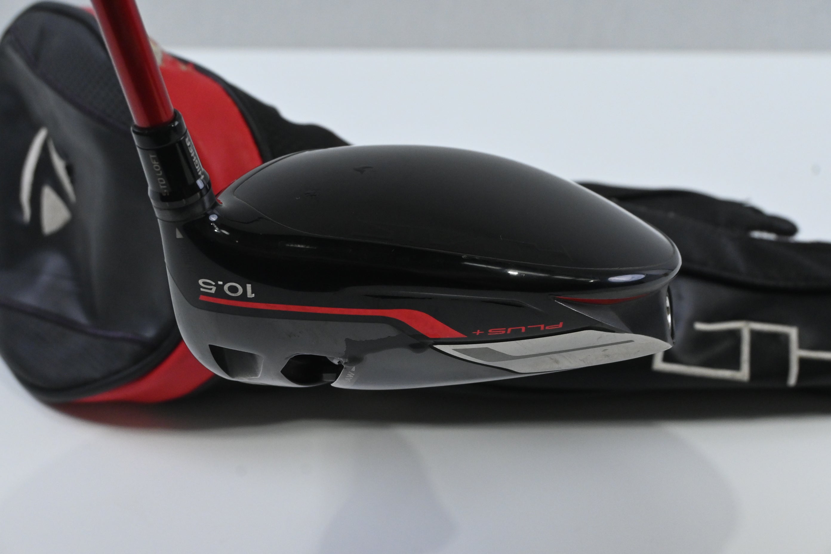 Taylormade Stealth Plus Driver / 10.5 Degree / Stiff Flex Fujikura Speeder NX 60