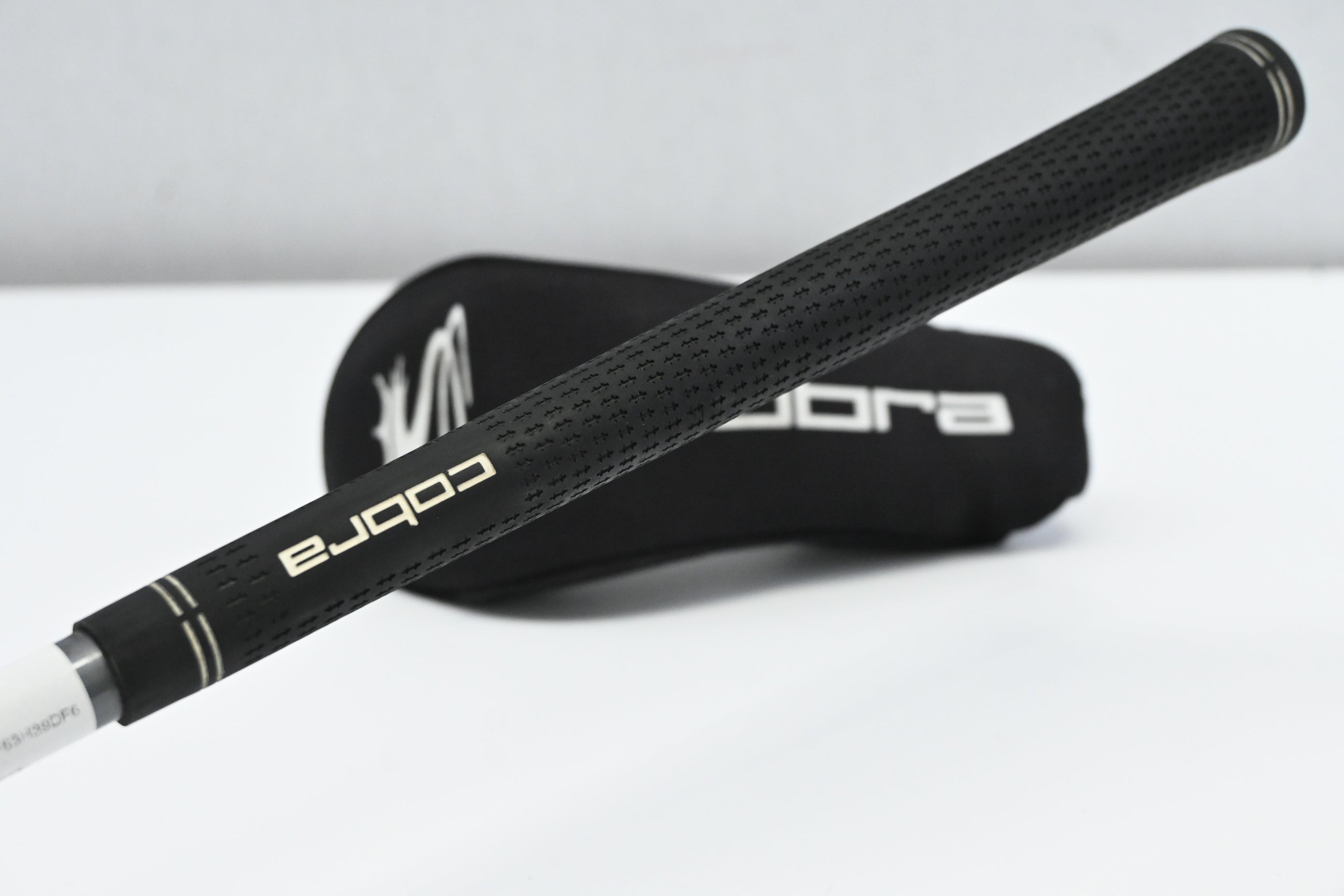 Cobra Fly XL #5 Hybrid / 23 Degree / Regular Flex Cobra Fly XL Shaft