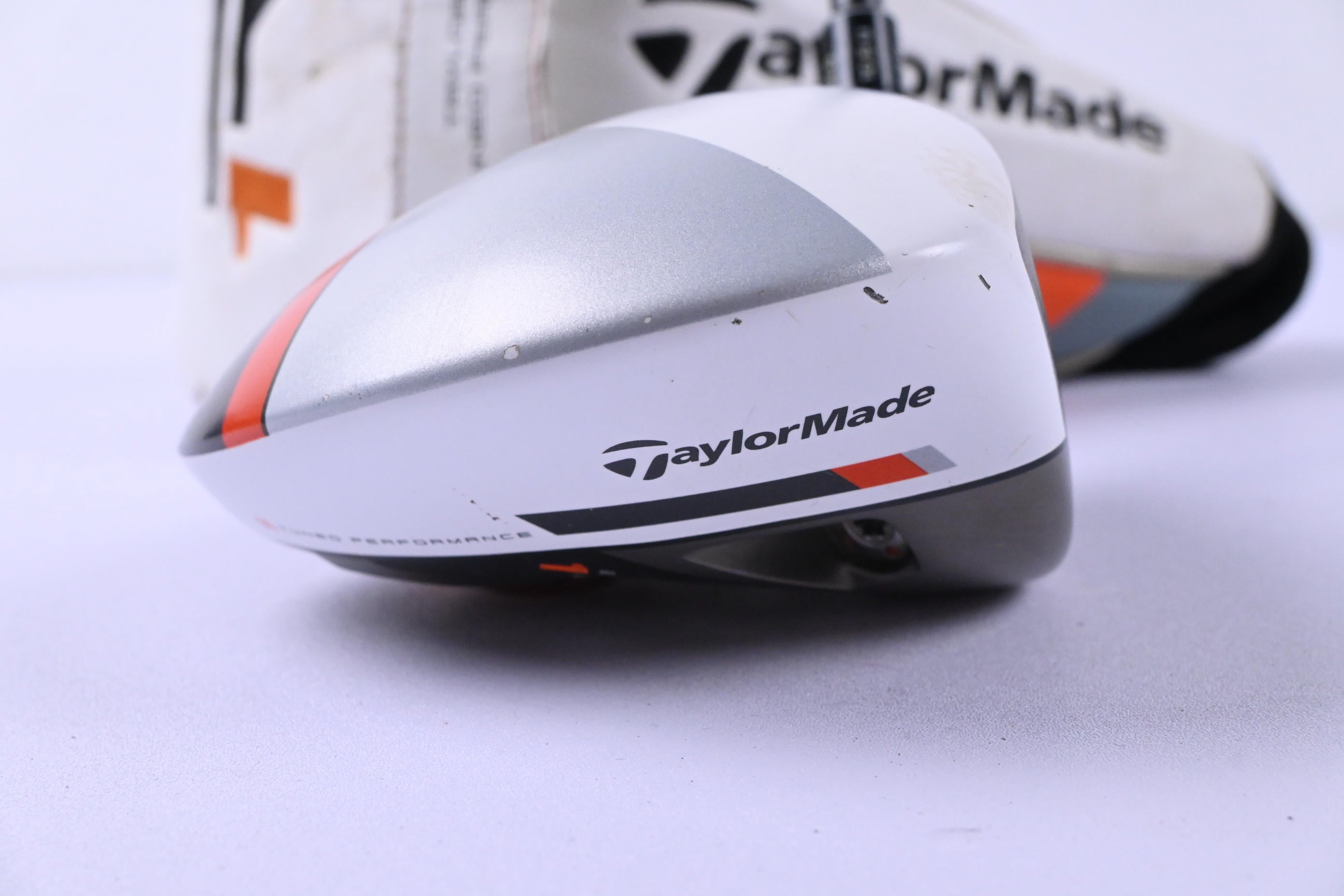 Taylormade R1 Driver / 9.5 Degree / Stiff Flex Aldila RIP Phenom 55 Shaft
