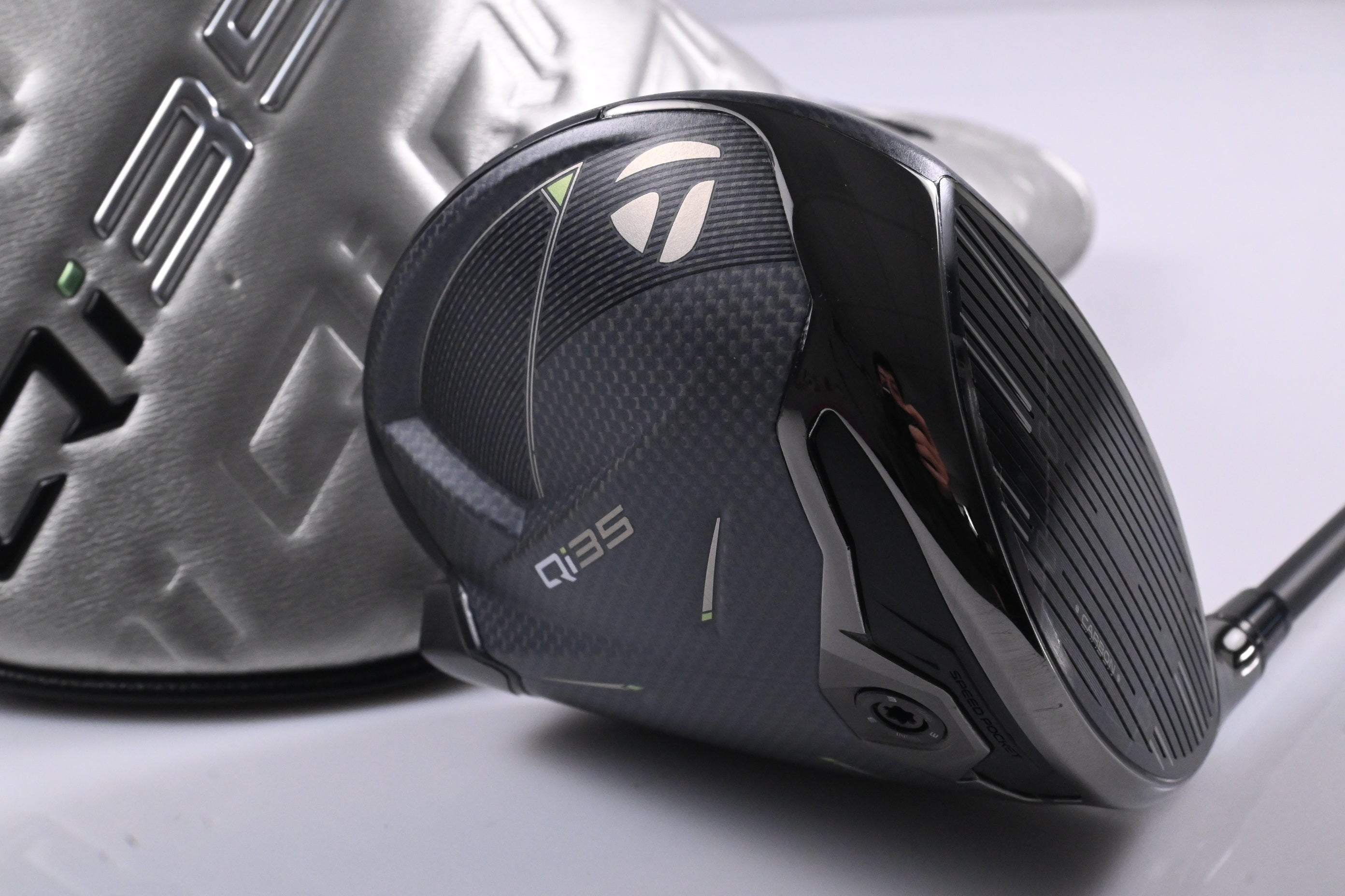 Taylormade Qi35 Driver / 9 Degree / Regular Flex Fujikura Ventus Blue '25 5