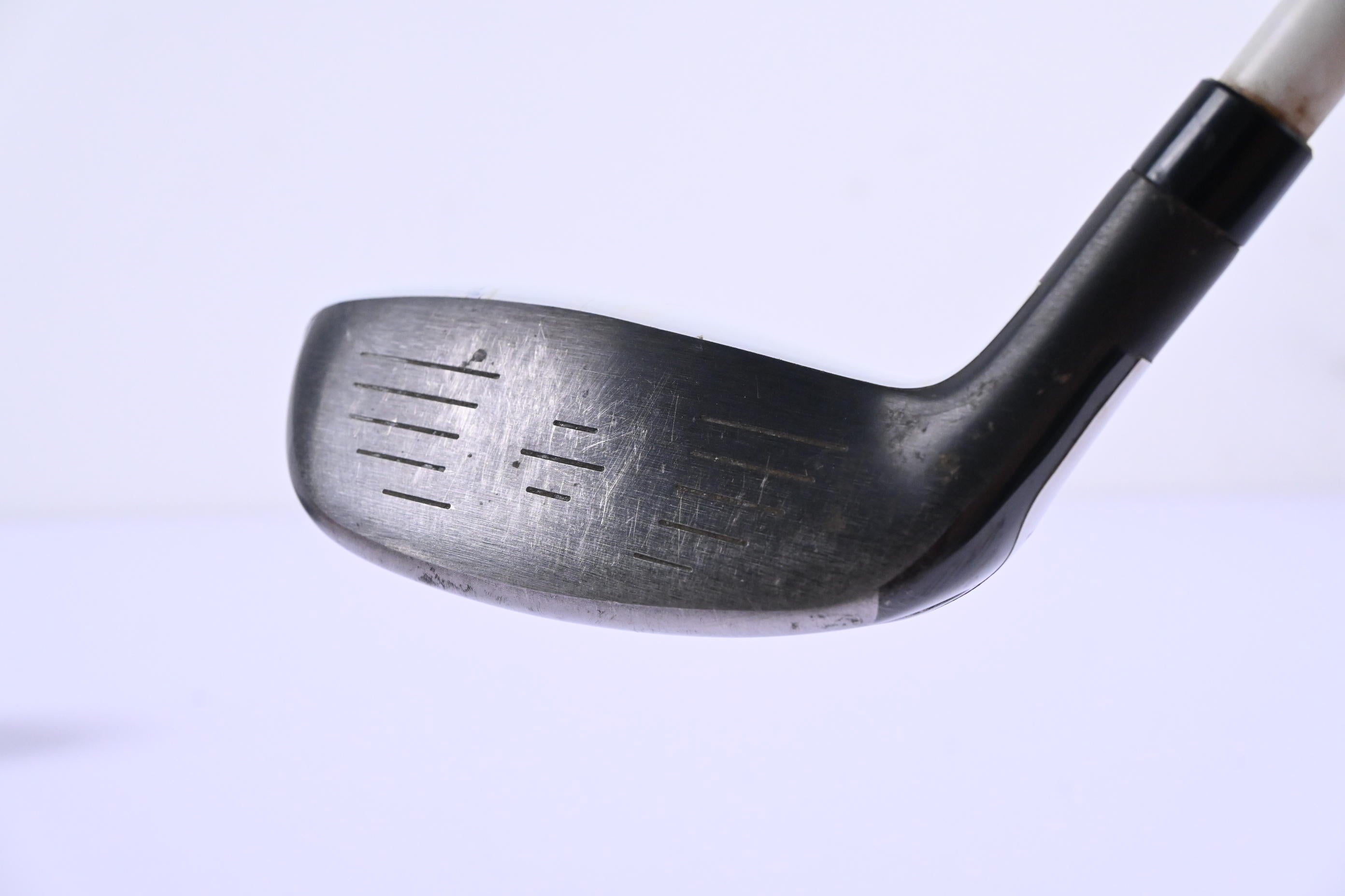 Taylormade Aeroburner #4 Hybrid / 22 Degree / Regular Flex Matrix Speed Rul-Z 70