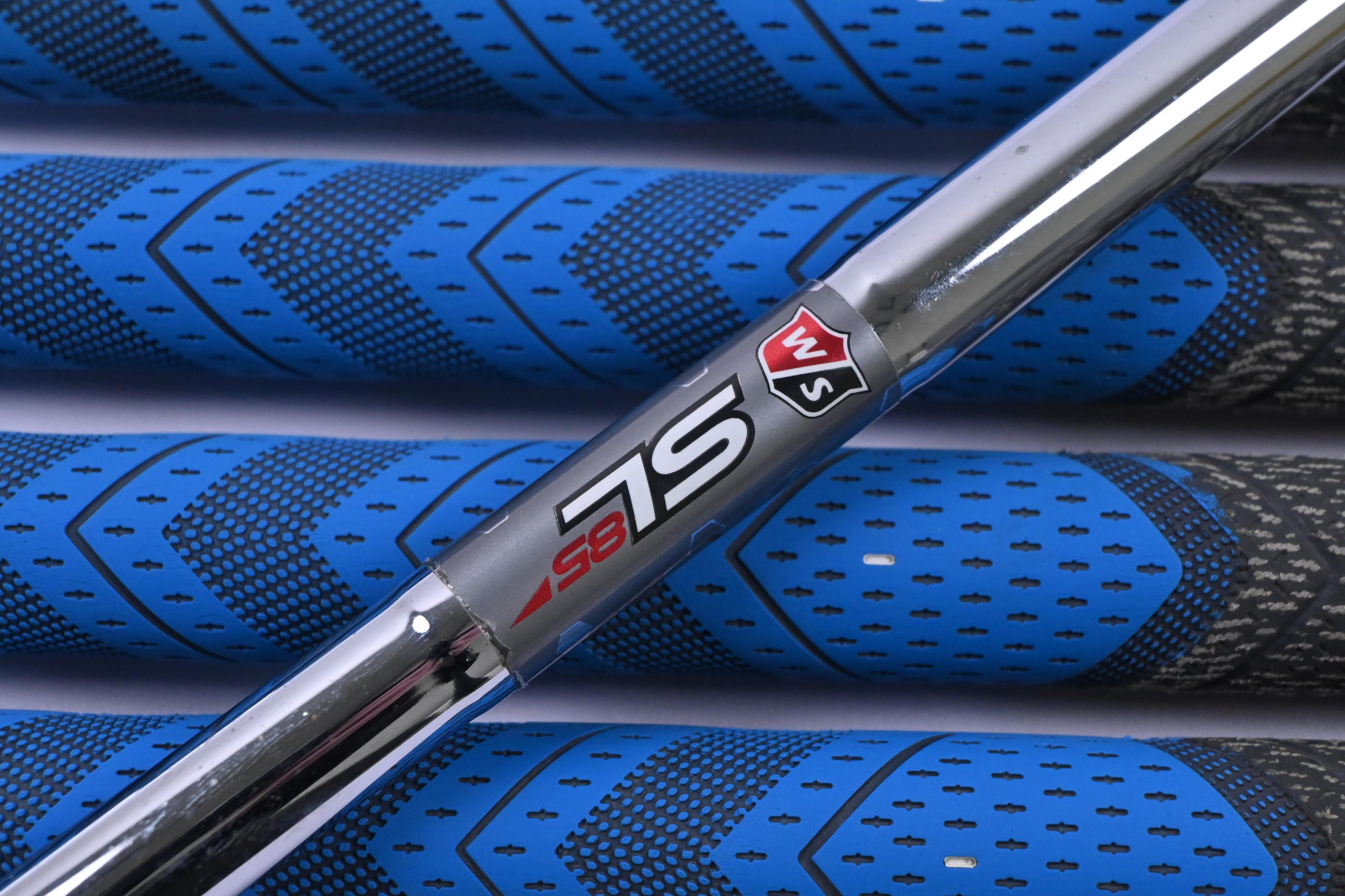 Wilson D200 Irons / 5-9i / Uniflex True Temper Wilson SL85 Shafts