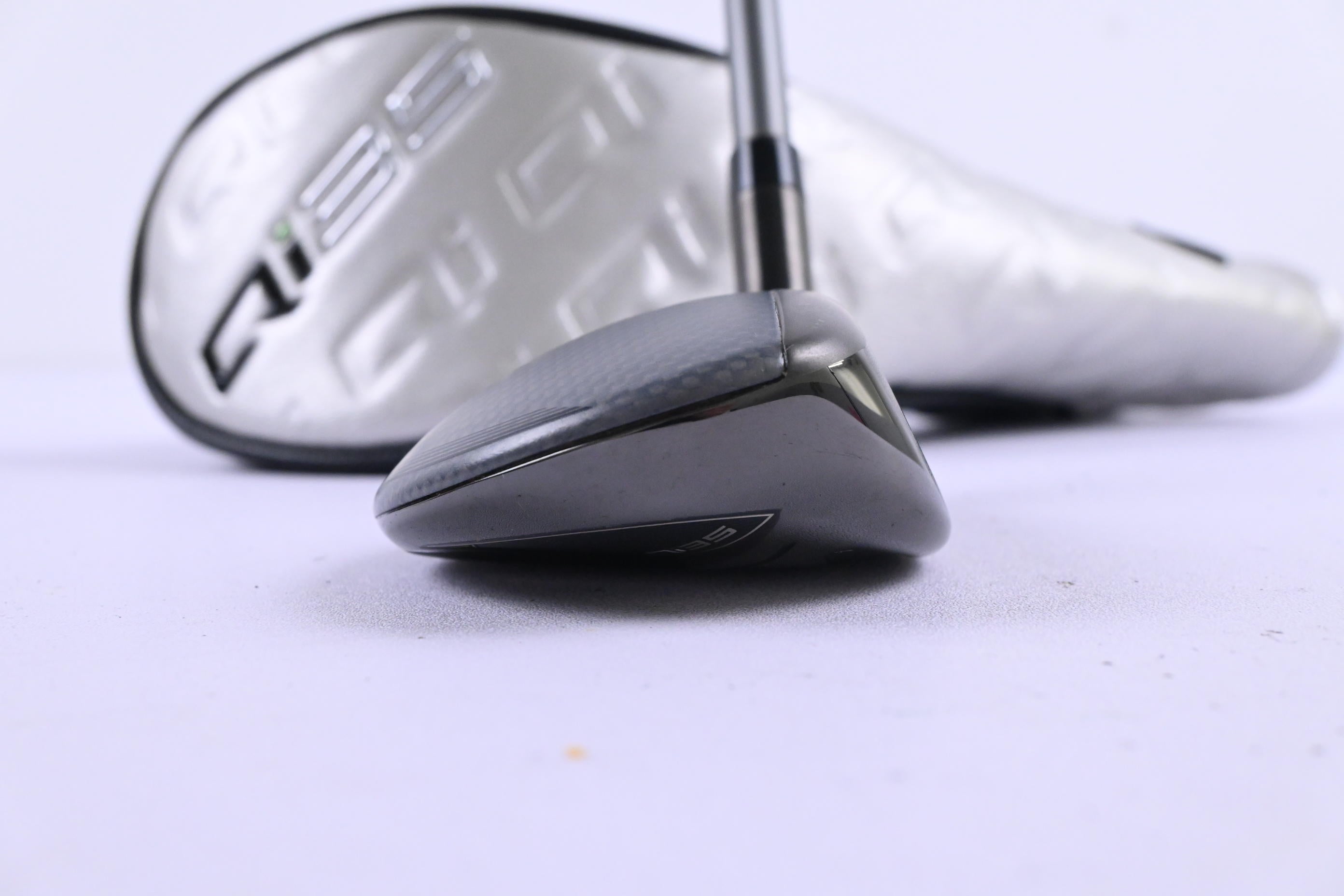Taylormade Qi35 Max #4 Hybrid / 23 Degree / Regular Flex Fujikura Airspeeder 50