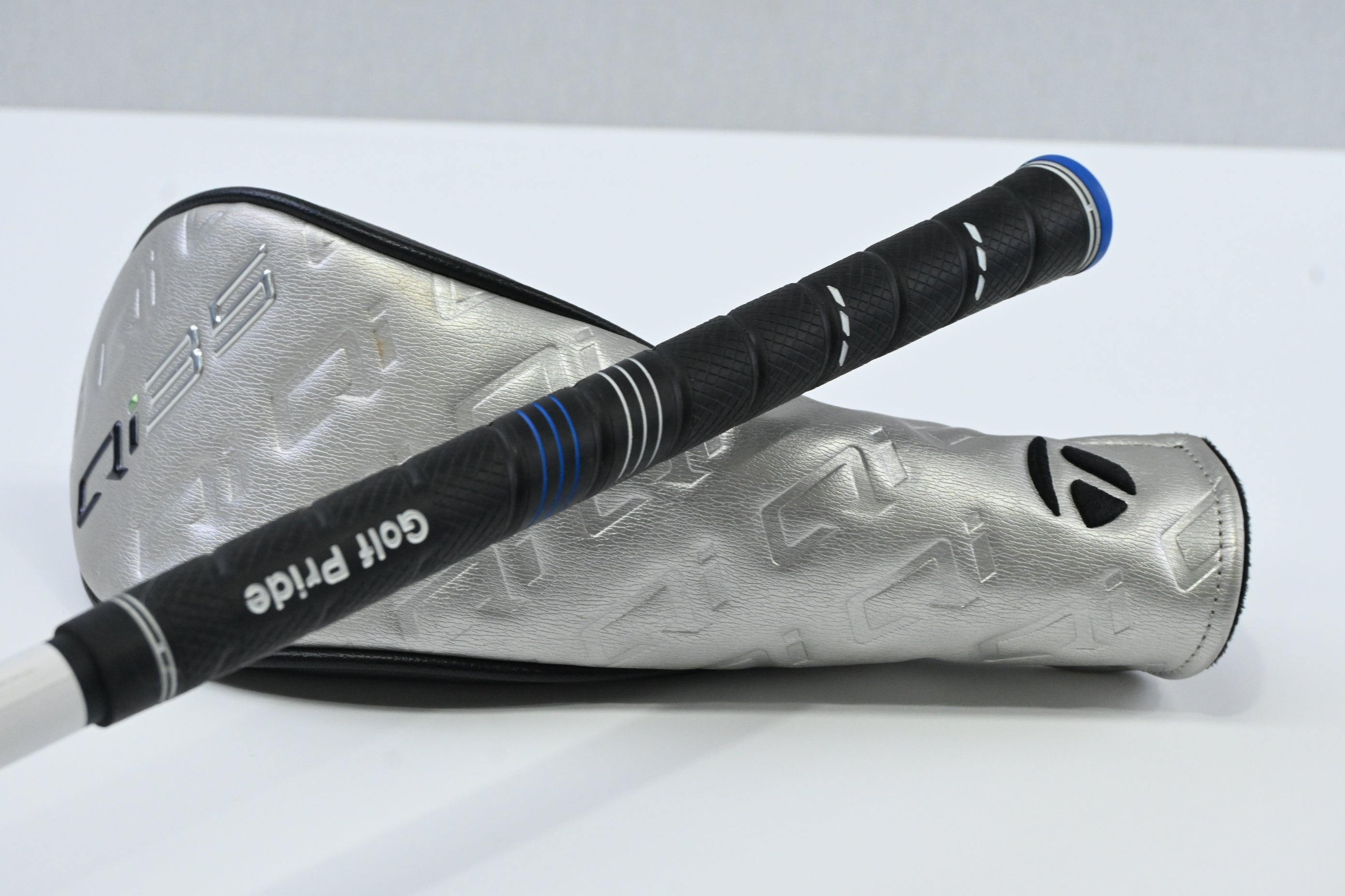 Taylormade Qi35 Max Lite #5 Wood / 18.5 Degree / Senior Flex Vanquish 4 Shaft