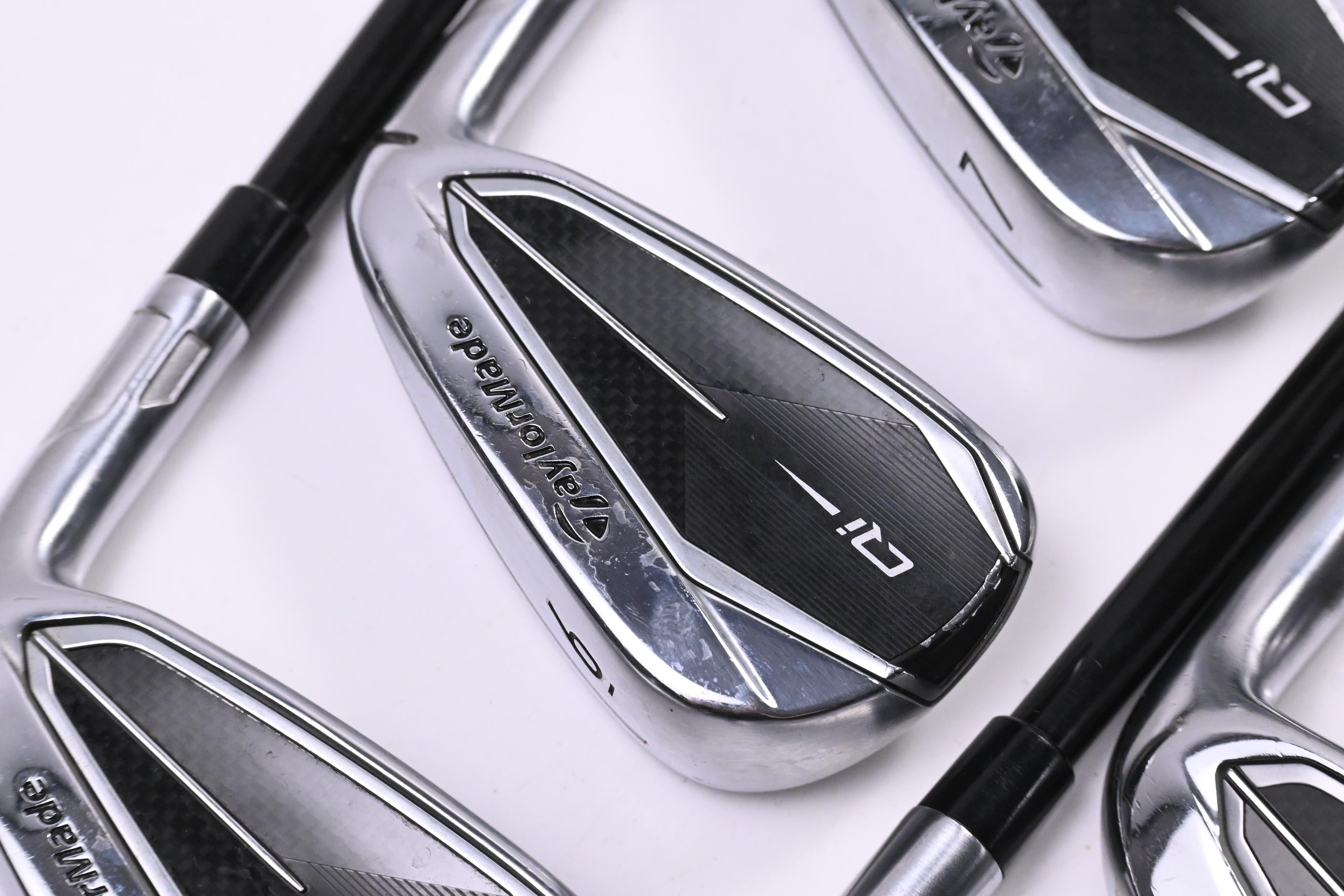 Taylormade Qi Irons / 5-PW+GW+SW / Regular Flex Ventus TR Blue 5 Shafts