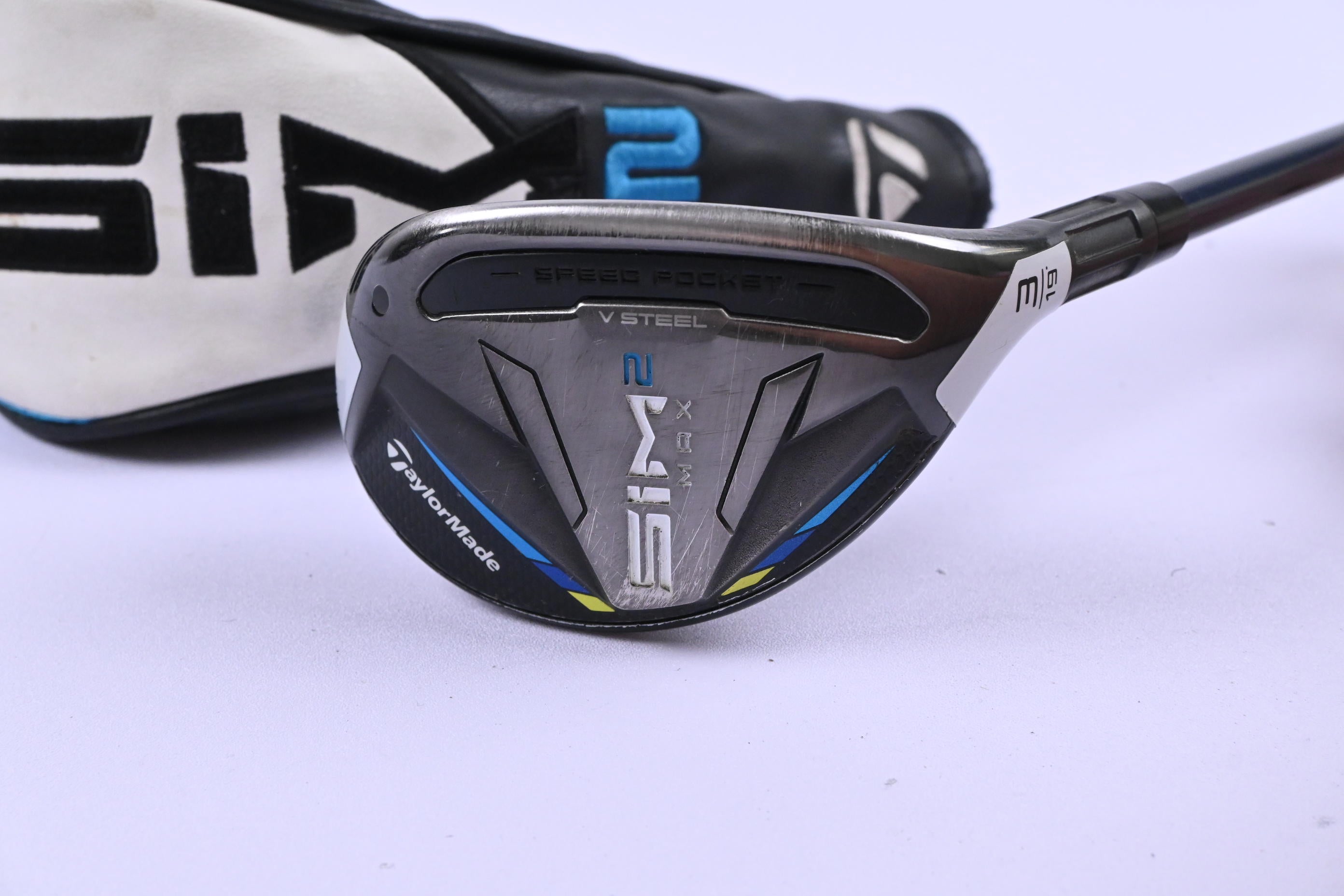 Taylormade SIM2 Max #3 Hybrid / 19 Degree / Stiff Flex Fujikura Ventus Blue 7
