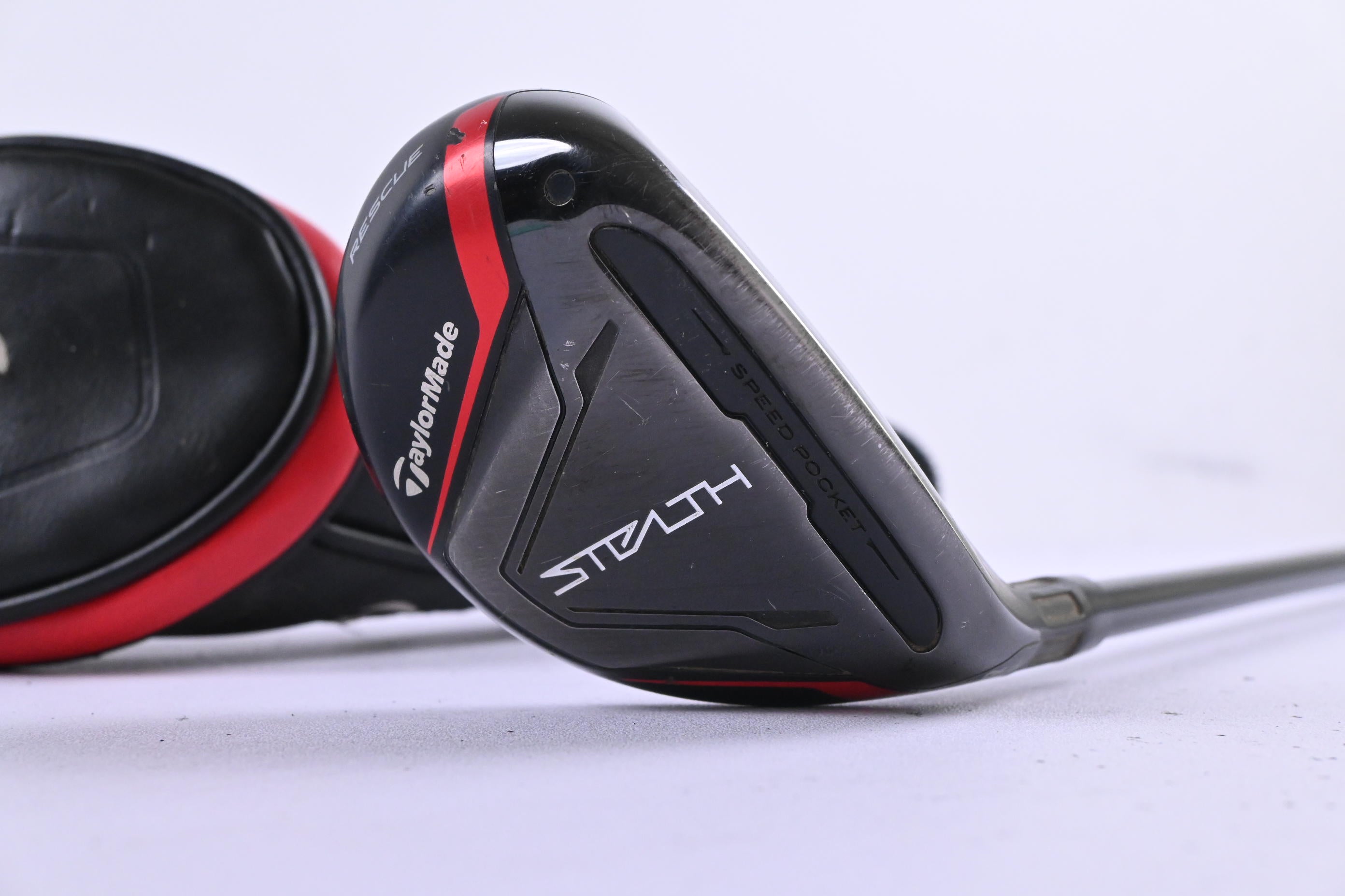 Taylormade Stealth #4 Hybrid / 22 Degree / Regular Flex Fujikura Ventus Red 6