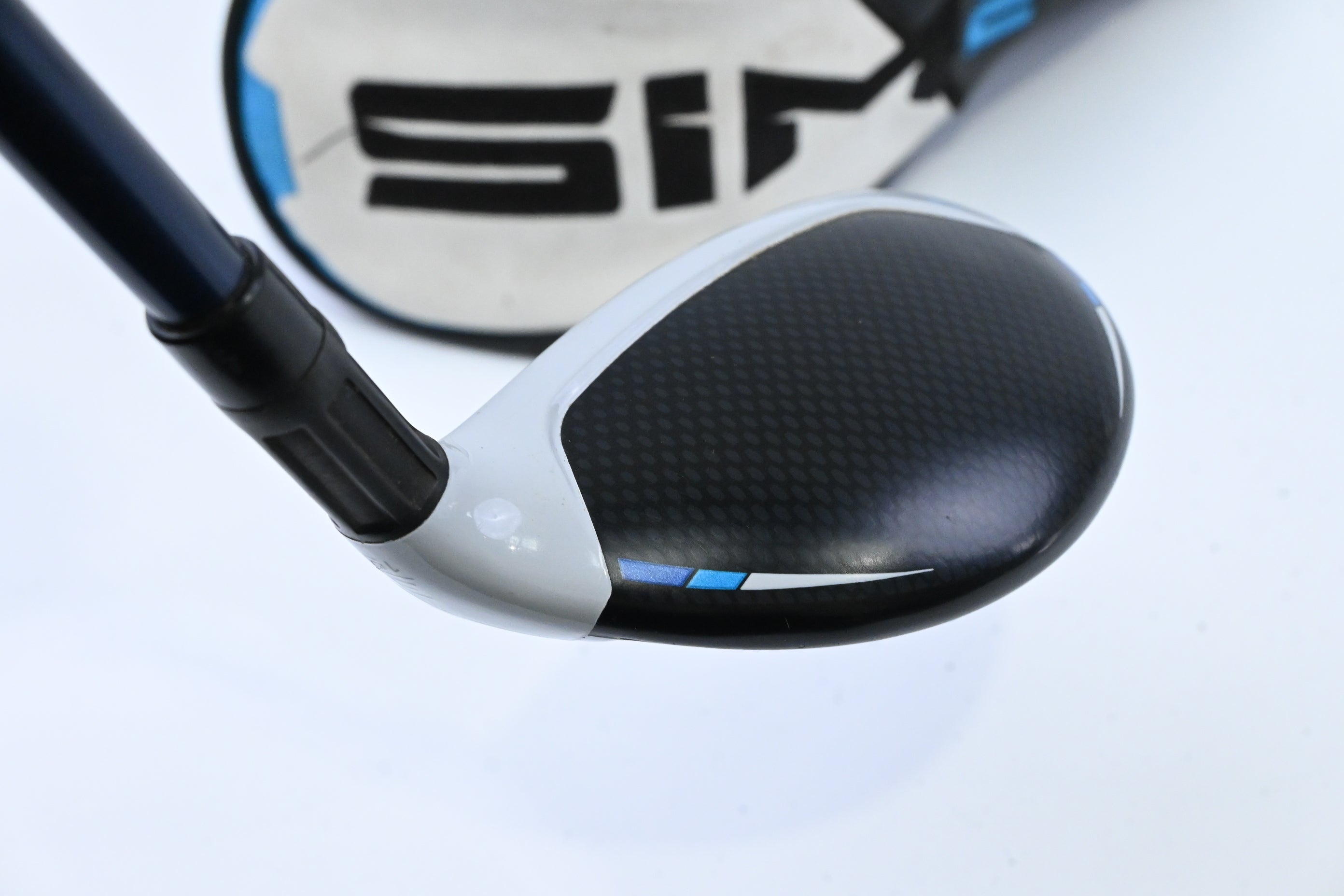 Taylormade SIM2 Max #3 Hybrid / 19 Degree / Stiff Flex Fujikura Ventus Blue 7