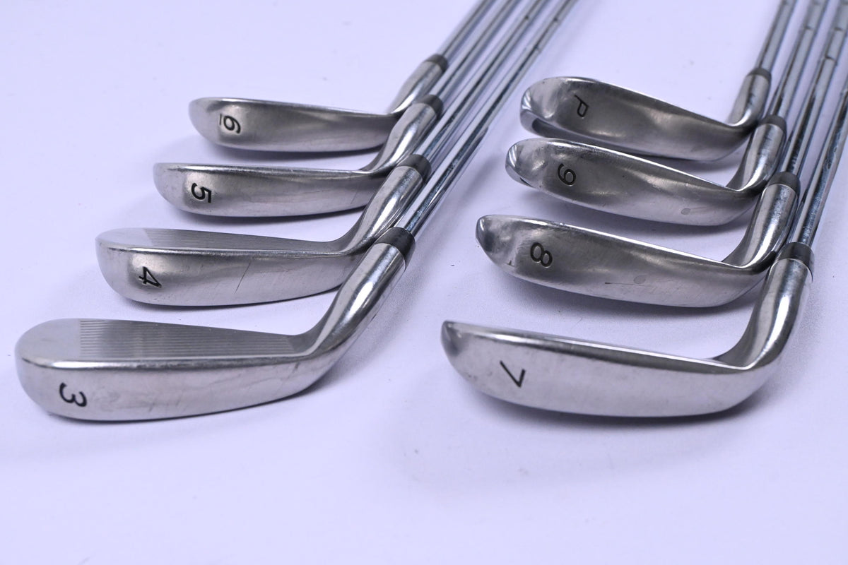 Taylormade R540XD Irons / 3-PW / Stiff Flex Taylormade R540XD Shafts