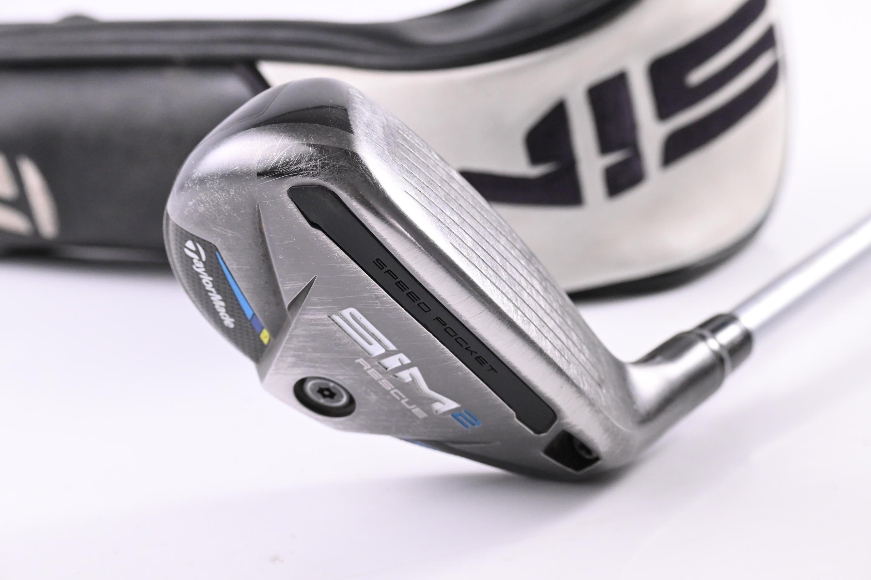 Taylormade SIM2 #4 Hybrid / 22 Degree / Senior Flex Fujikura Vista Pro 50 Shaft