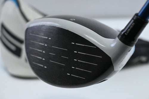 Taylormade SIM2 Driver / 9 Degree / Stiff Flex Evenflow Riptide CB 60 Shaft