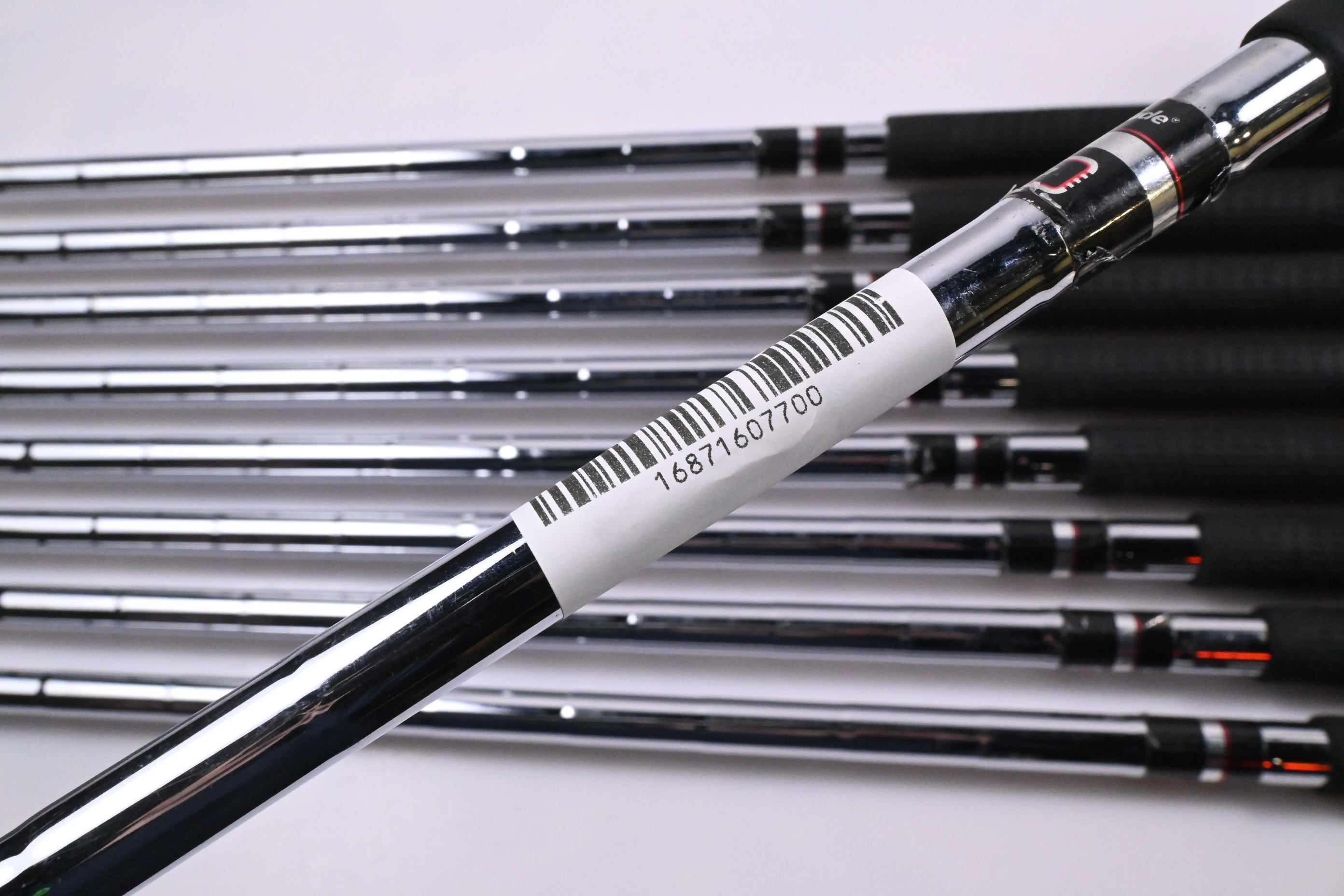 Taylormade 200 Steel Irons / 3-PW+SW / Regular Flex Taylormade 80 Shafts