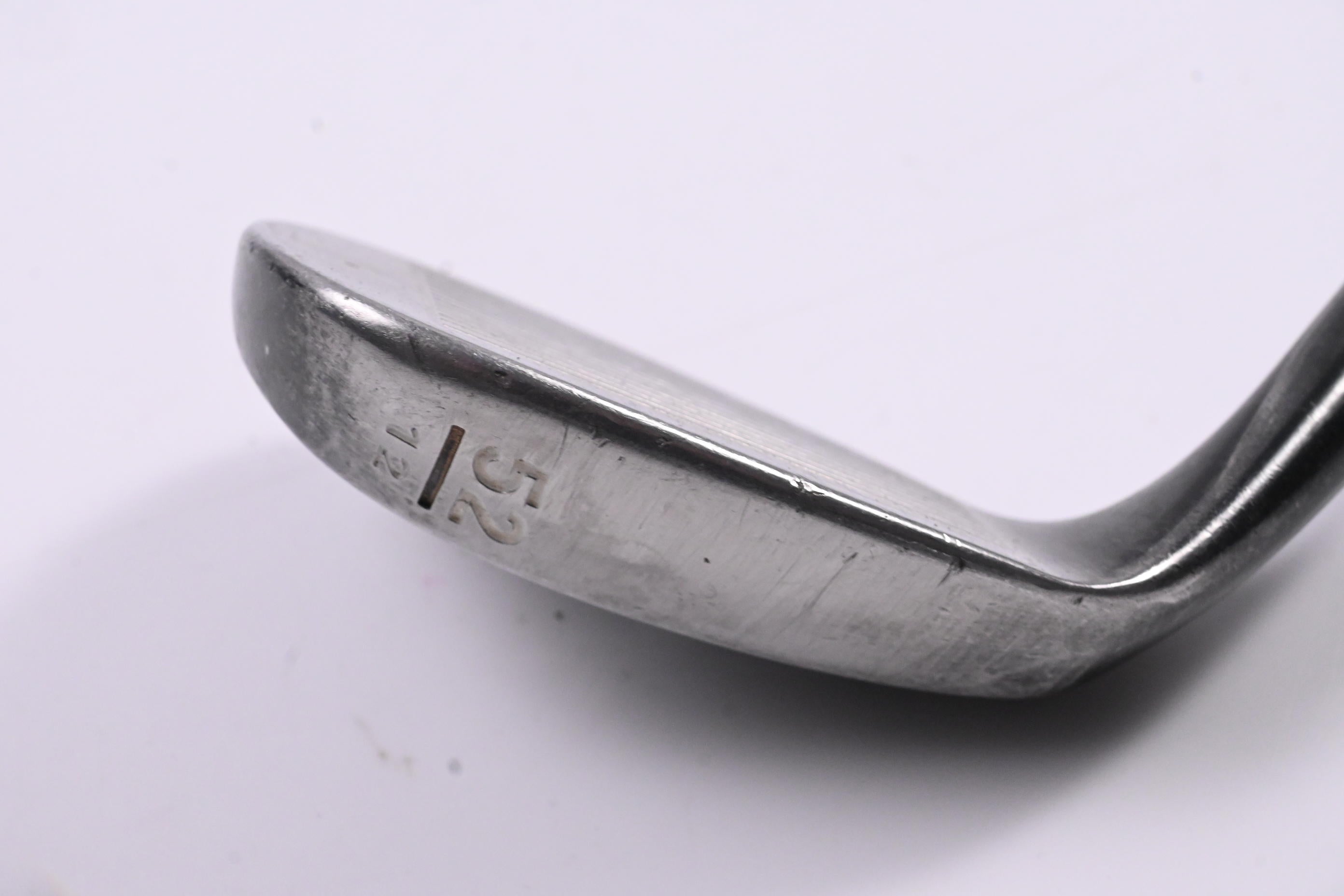 Cleveland CG Black Gap Wedge / 52 Degree / Stiff Flex NS Pro 850 GH Shaft