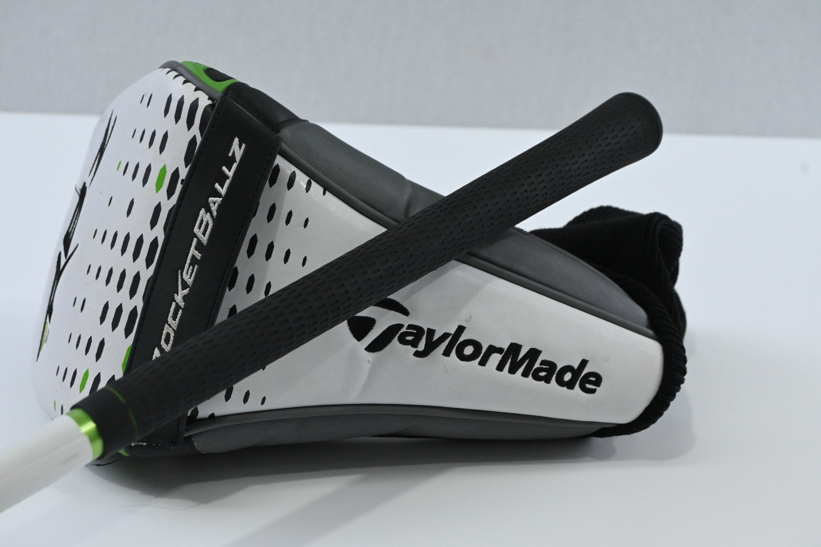 Taylormade RBZ Driver / 9.5 Degree / Stiff Flex Matriz Ozik Xcon 5 Shaft