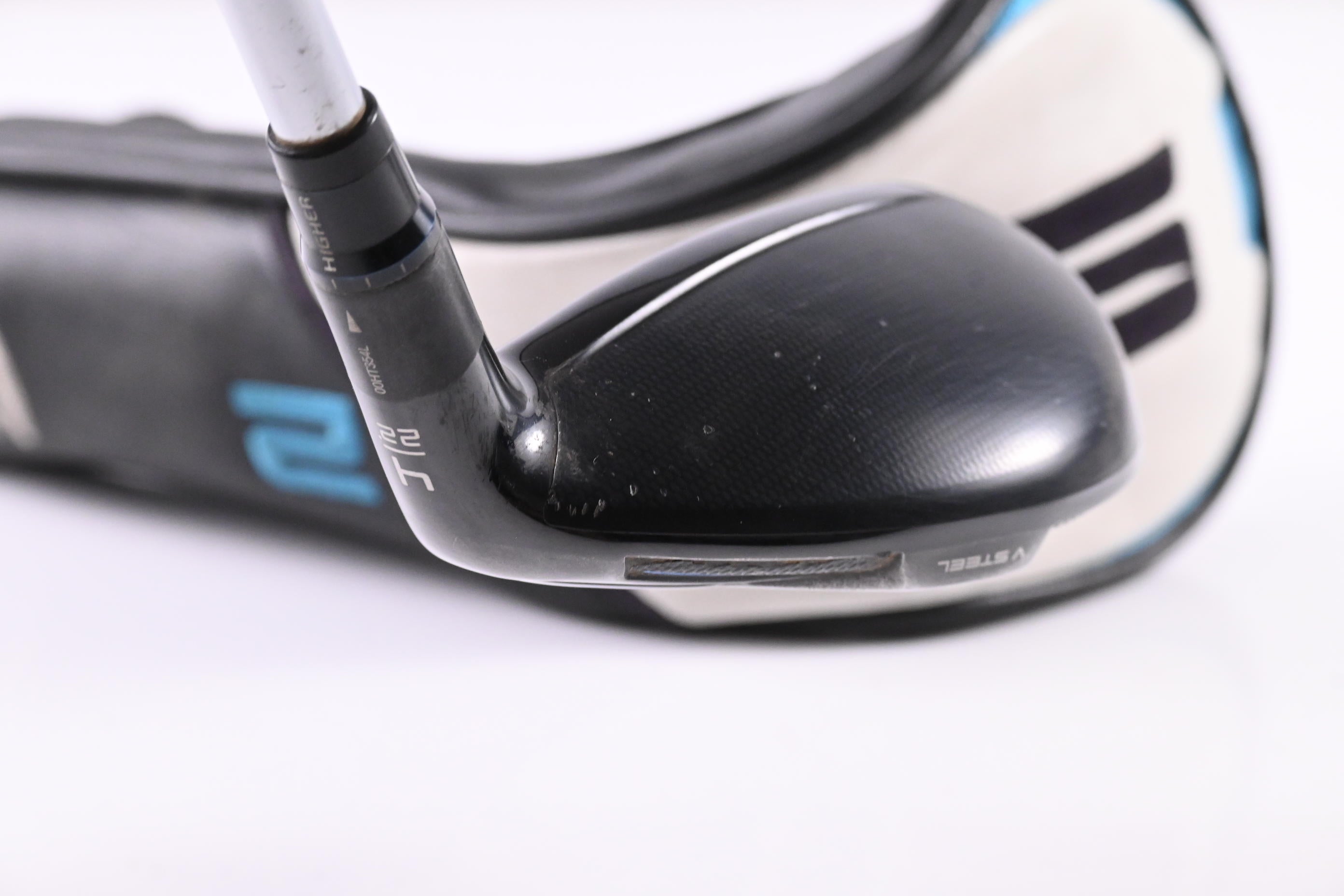 Taylormade SIM2 #4 Hybrid / 22 Degree / Senior Flex Fujikura Vista Pro 50 Shaft