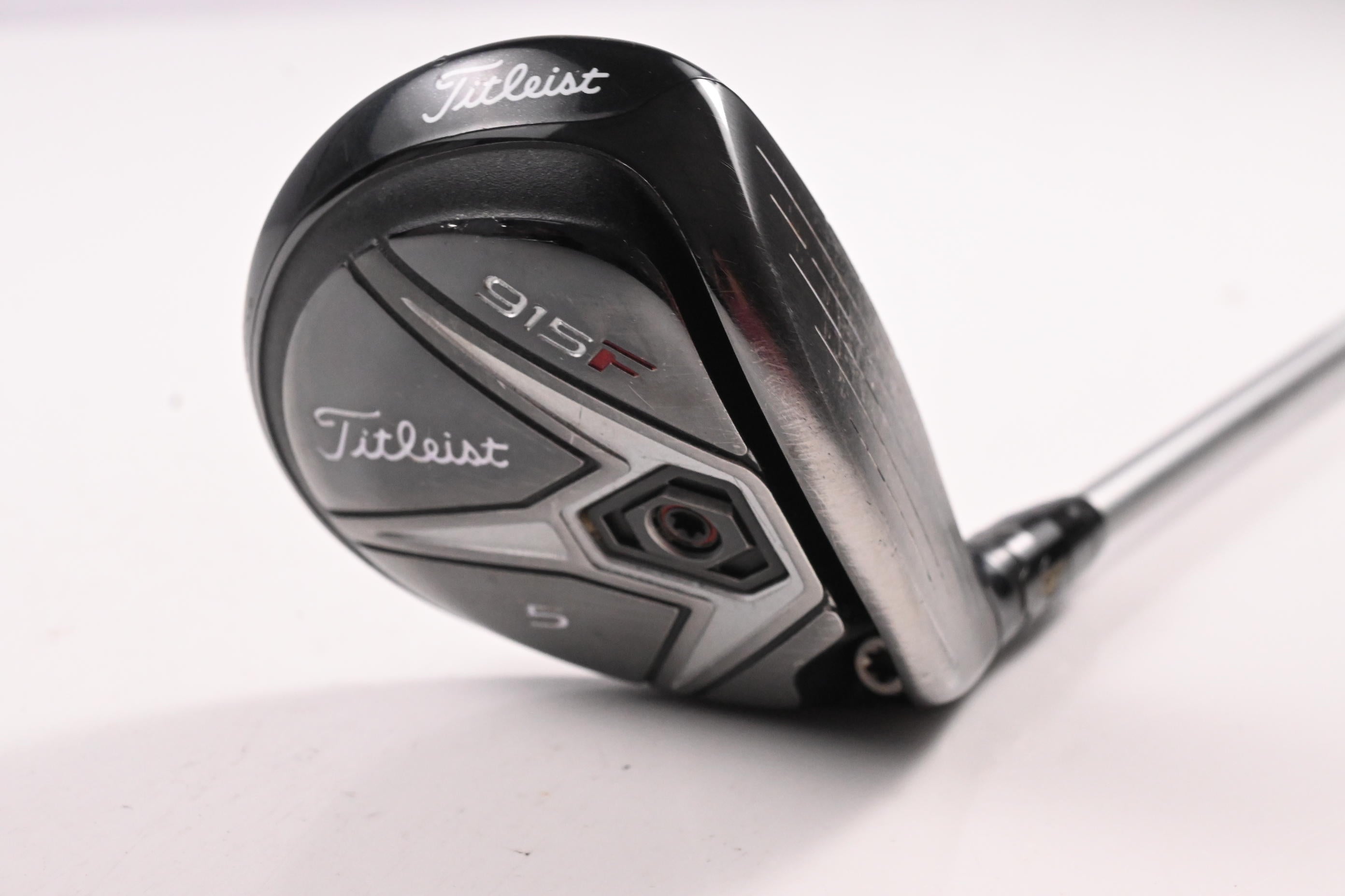 Titleist 915 F #5 Wood / 18 Degree / Regular Flex Diamana M+ Red 60 Shaft