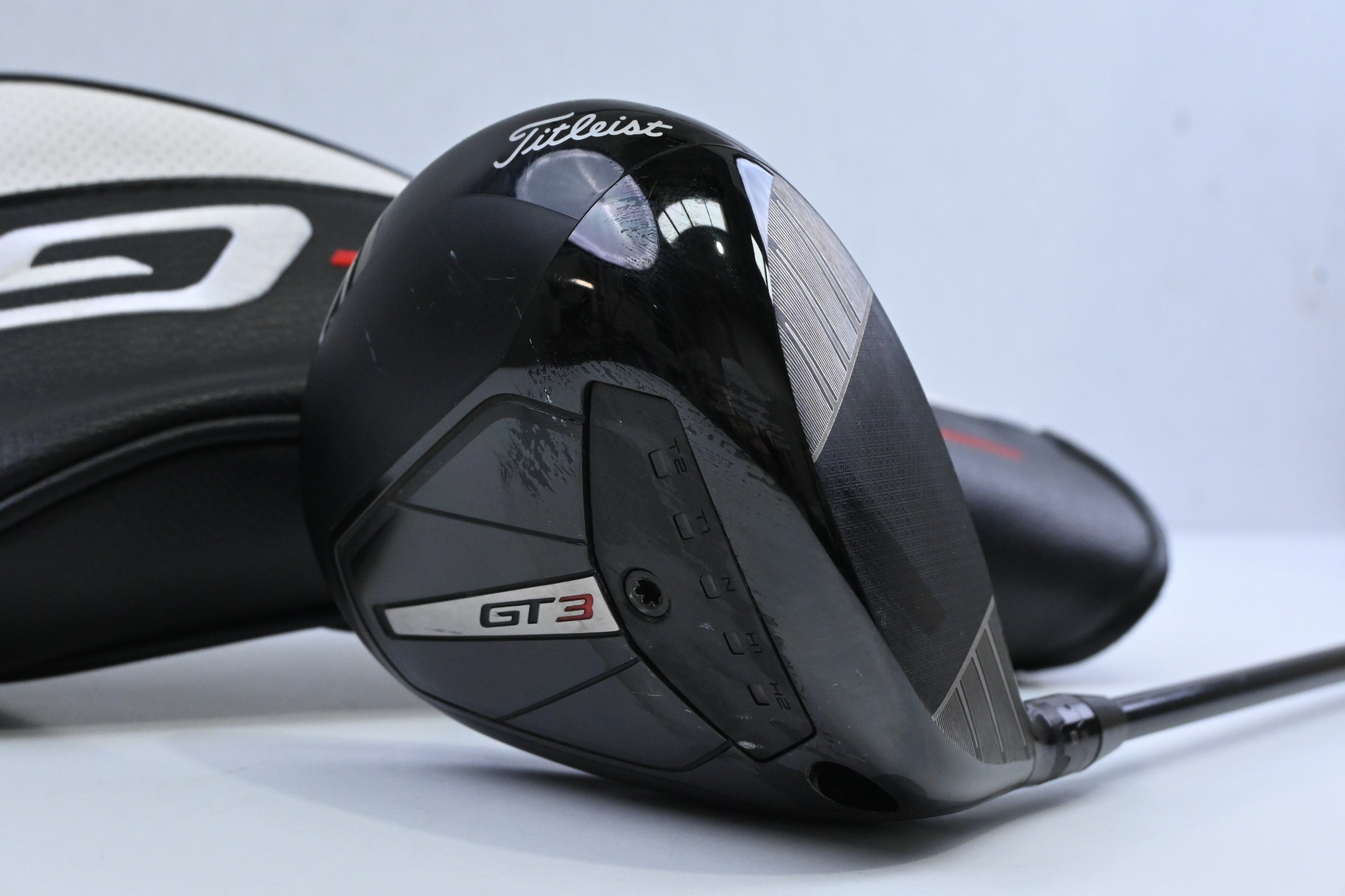 Titleist GT3 Driver / 10 Degree / X-Flex Tensei AV Raw White 65 Shaft