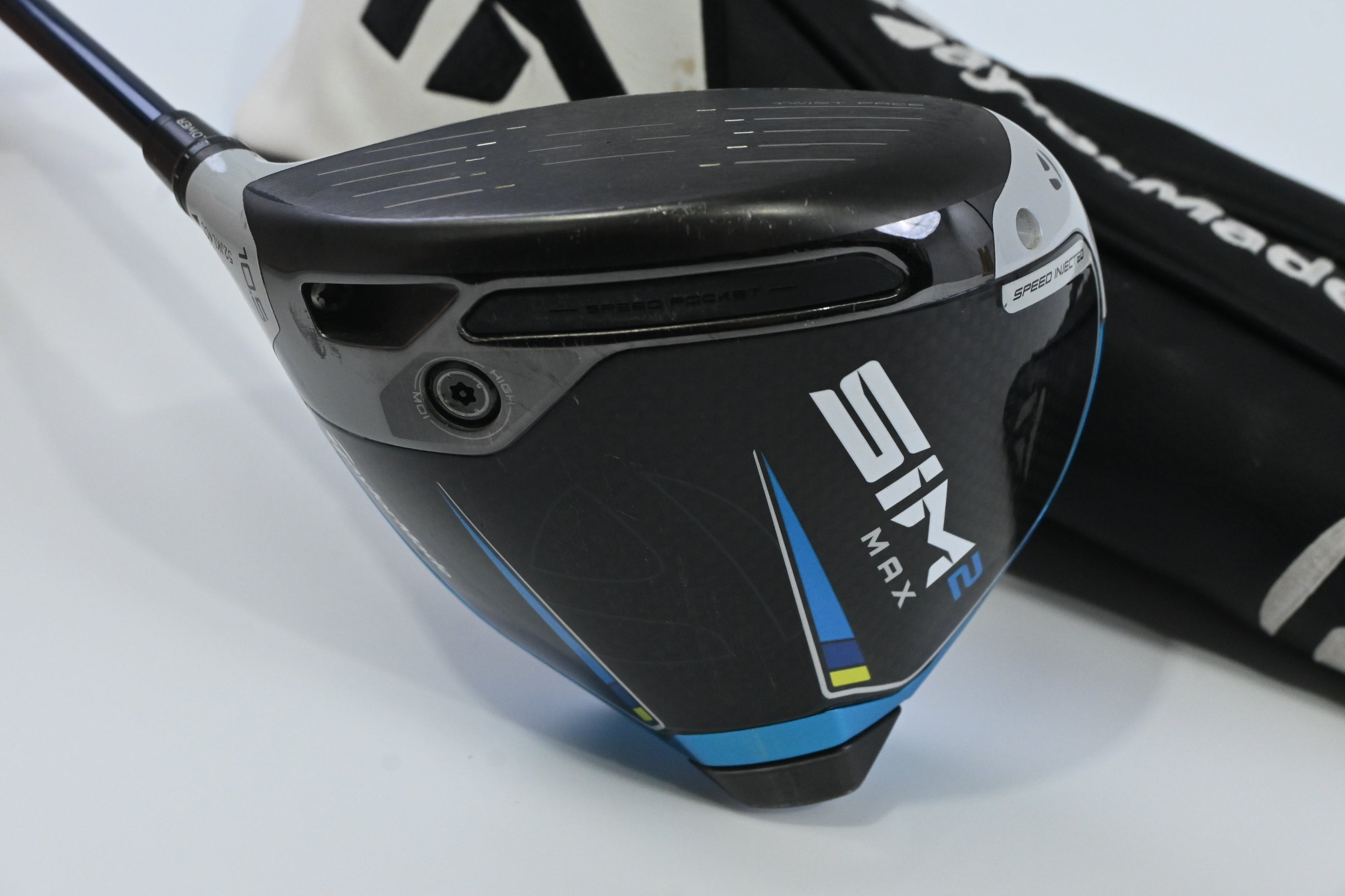 Left Hand Taylormade SIM2 Max Driver / 10.5 Degree / Regular Flex Fujikura