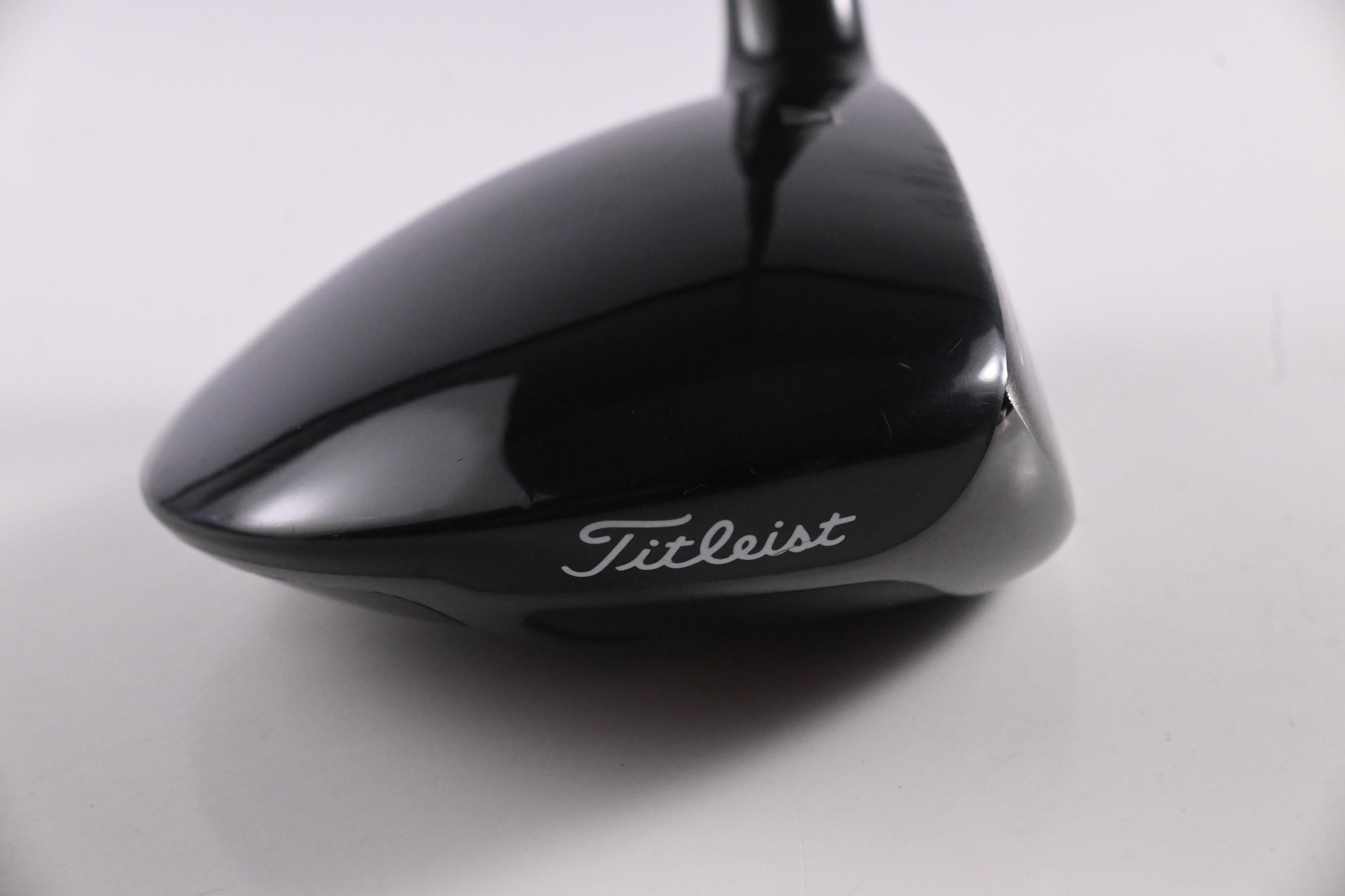 Titleist 910 F #3 Wood / 15 Degree / Regular Flex Diamana 'Ilima Red 71 Shaft