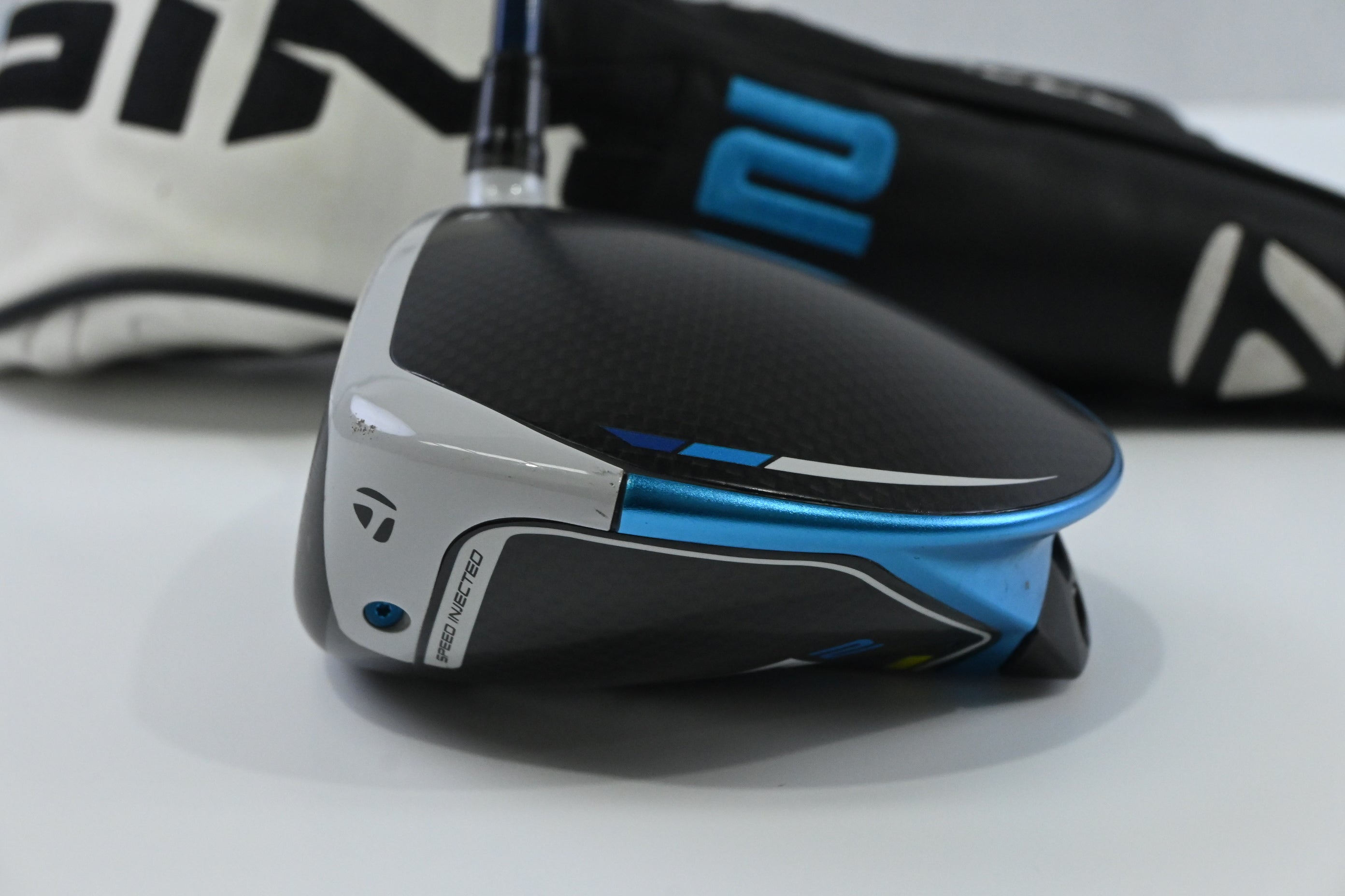 Left Hand Taylormade SIM2 Max Driver / 10.5 Degree / Regular Flex Fujikura