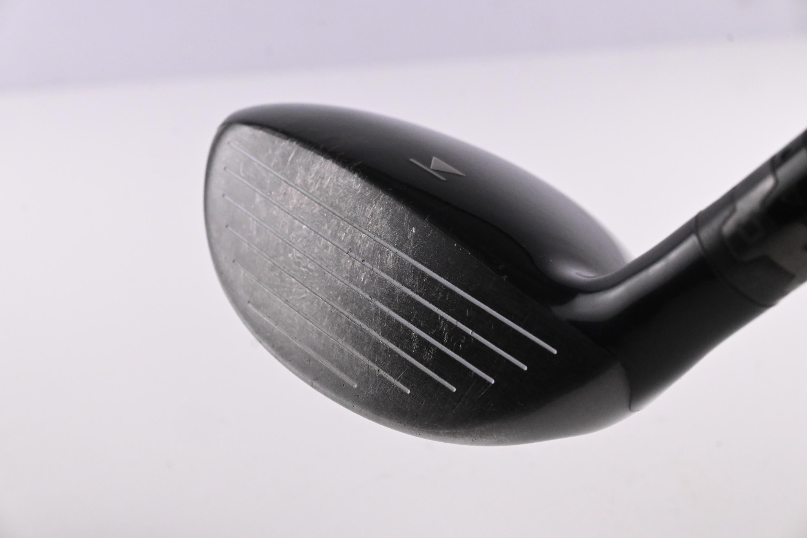 Titleist 910 F #3 Wood / 15 Degree / Regular Flex Diamana 'Ilima Red 71 Shaft