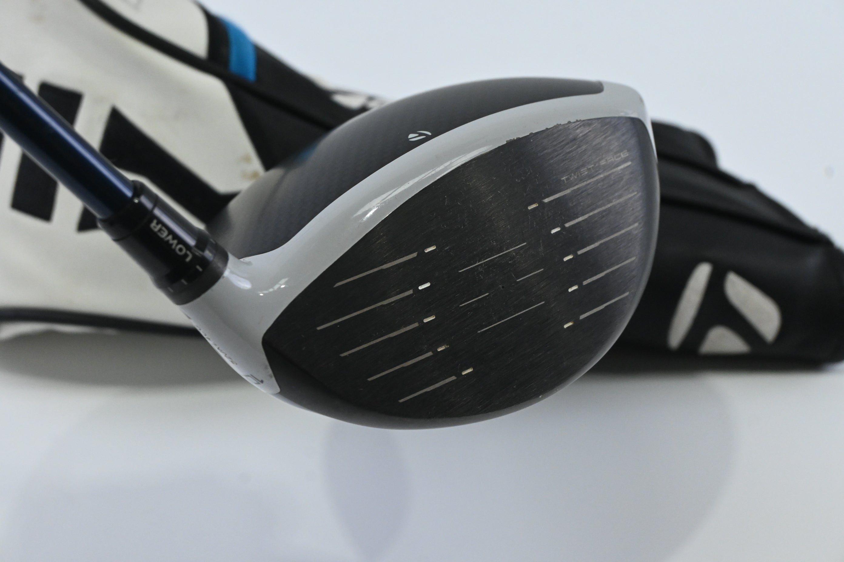 Left Hand Taylormade SIM2 Max Driver / 10.5 Degree / Regular Flex Fujikura
