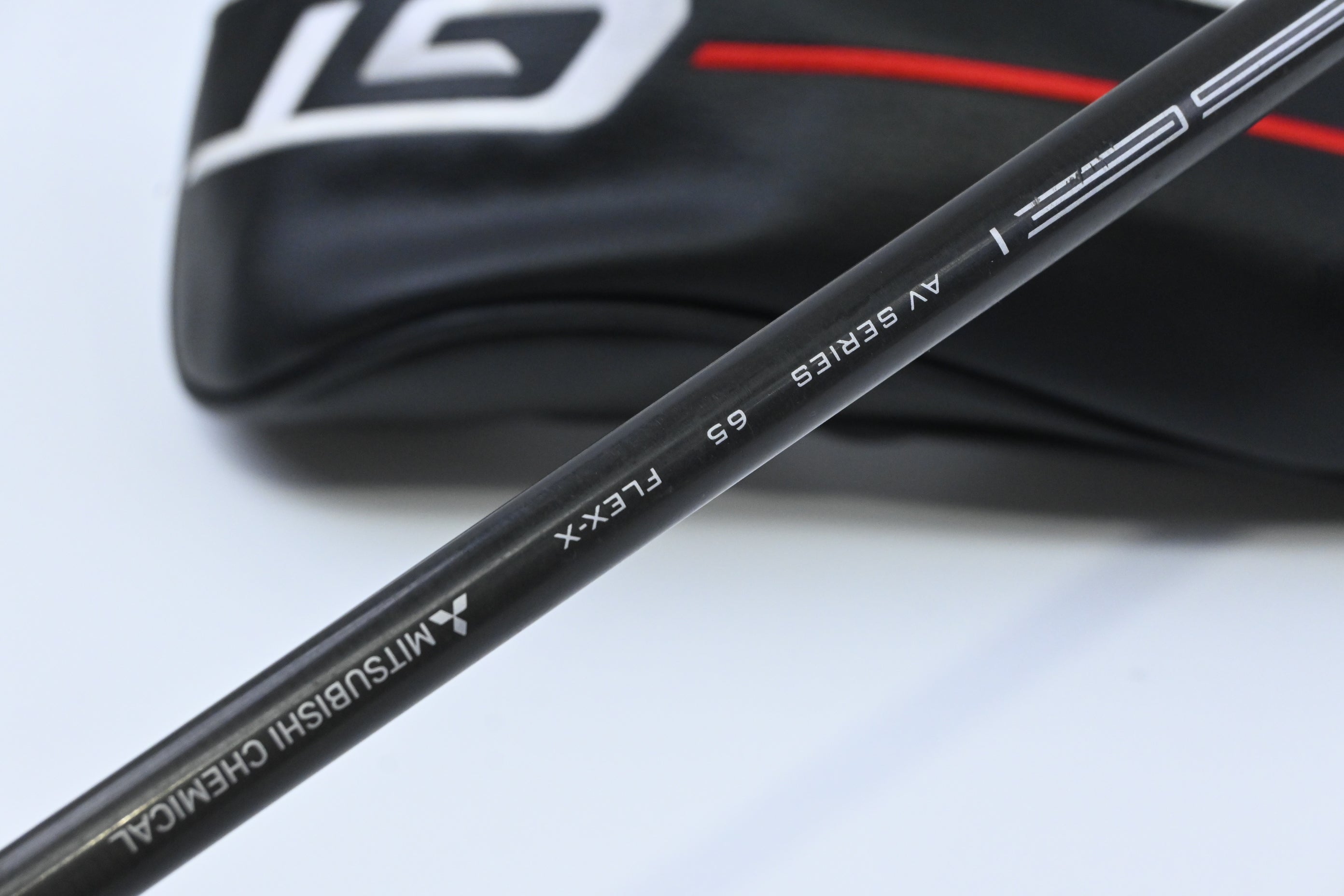 Titleist GT3 Driver / 10 Degree / X-Flex Tensei AV Raw White 65 Shaft