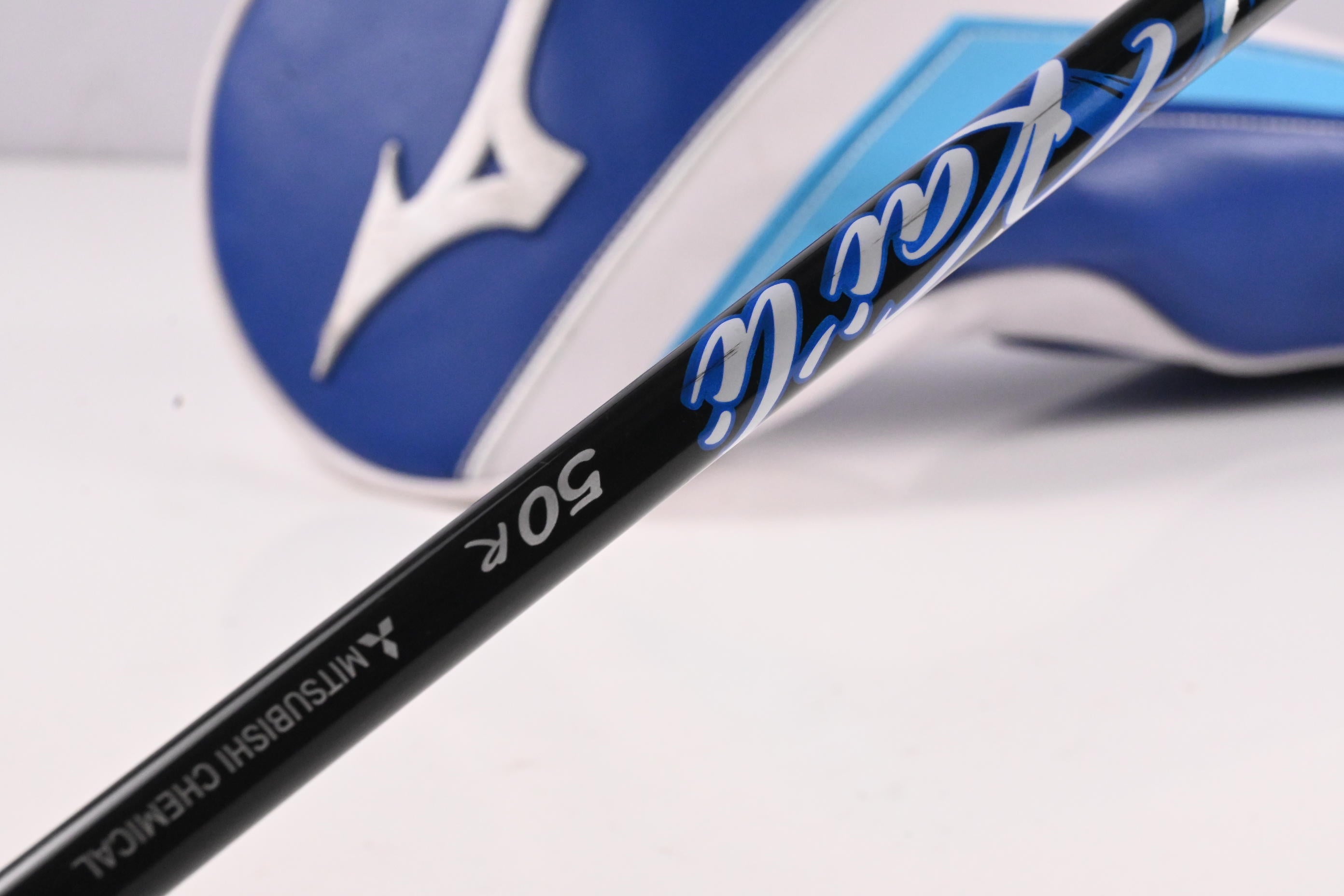Mizuno ST-X 230 Driver / 10.5 Degree / Regular Flex Kai'li Blue 50 Shaft