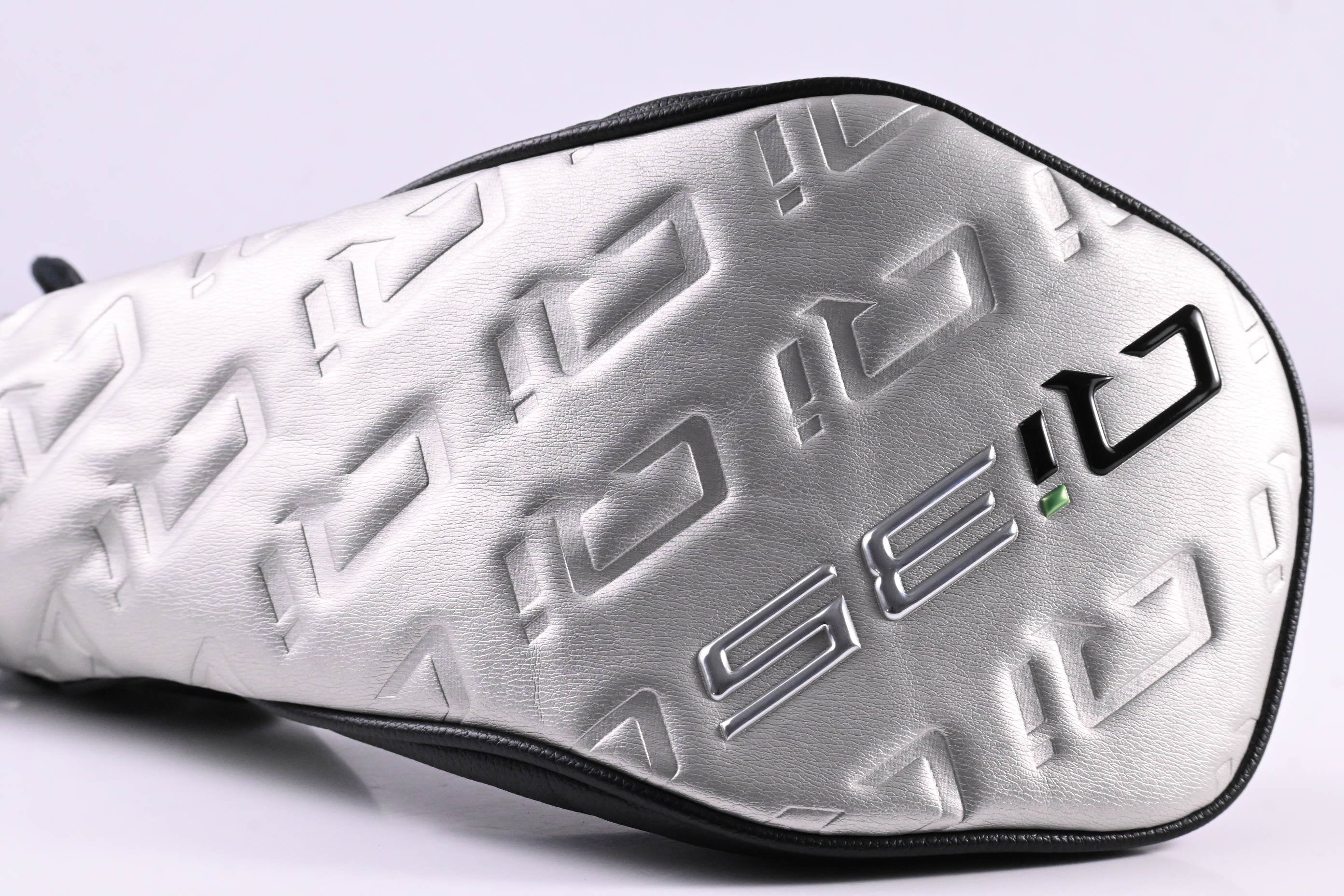 Taylormade Qi35 Driver / 10.5 Degree / Stiff Flex Fujikura Ventus Blue 5 Shaft