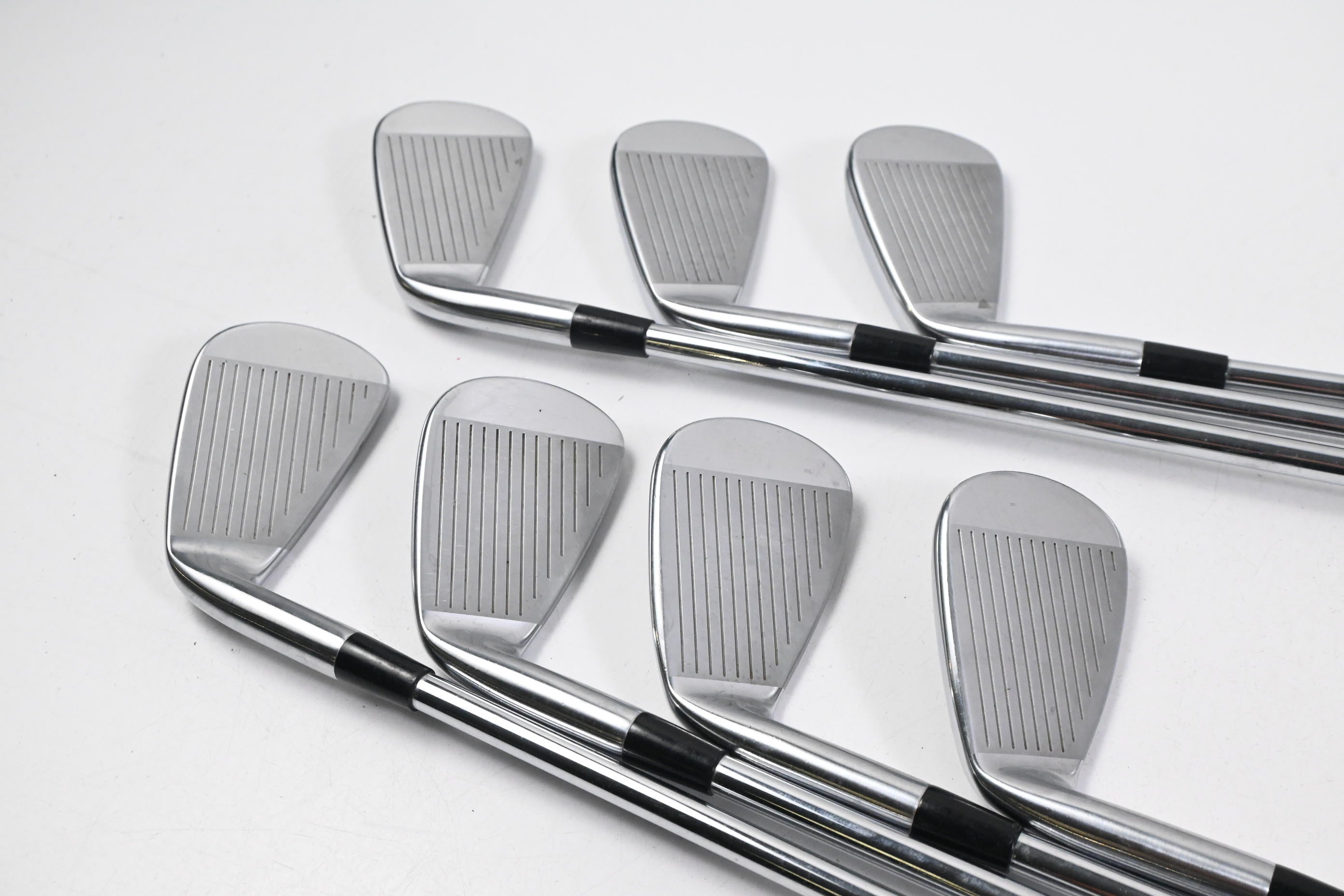 Mizuno Pro 245 Irons / 4-PW / Regular Flex Dynamic Gold Mid 100 R300 Shafts