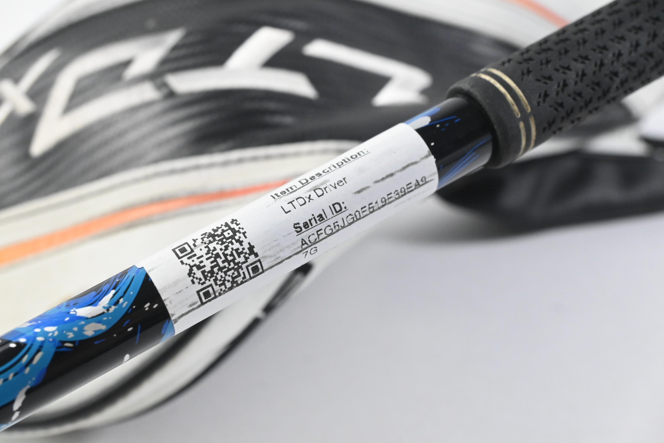 Cobra LTDx Driver / 10.5 Degree / Regular Flex Kai'li Dark Waves Blue 60 Shaft
