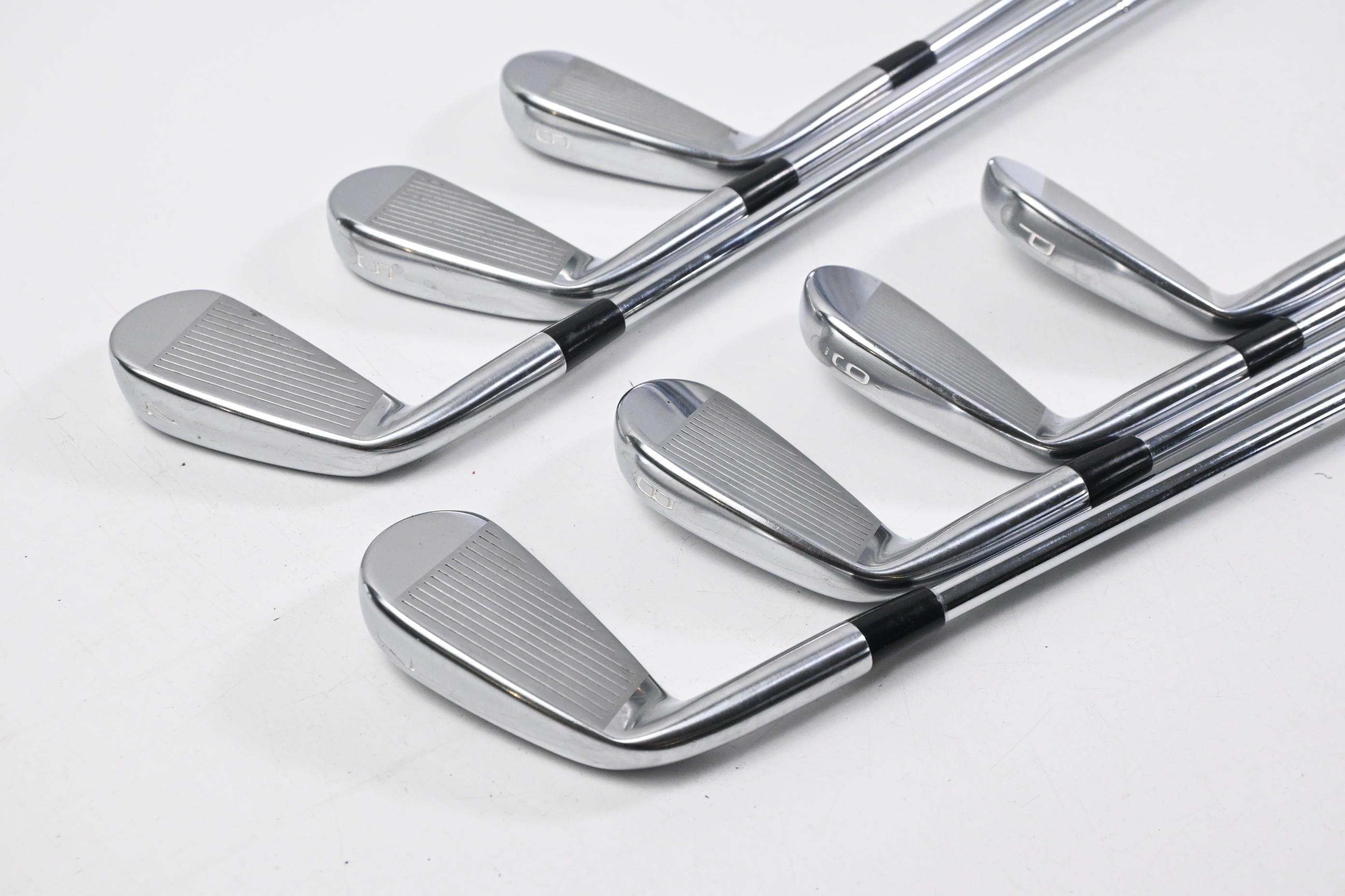 Mizuno Pro 245 Irons / 4-PW / Regular Flex Dynamic Gold Mid 100 R300 Shafts