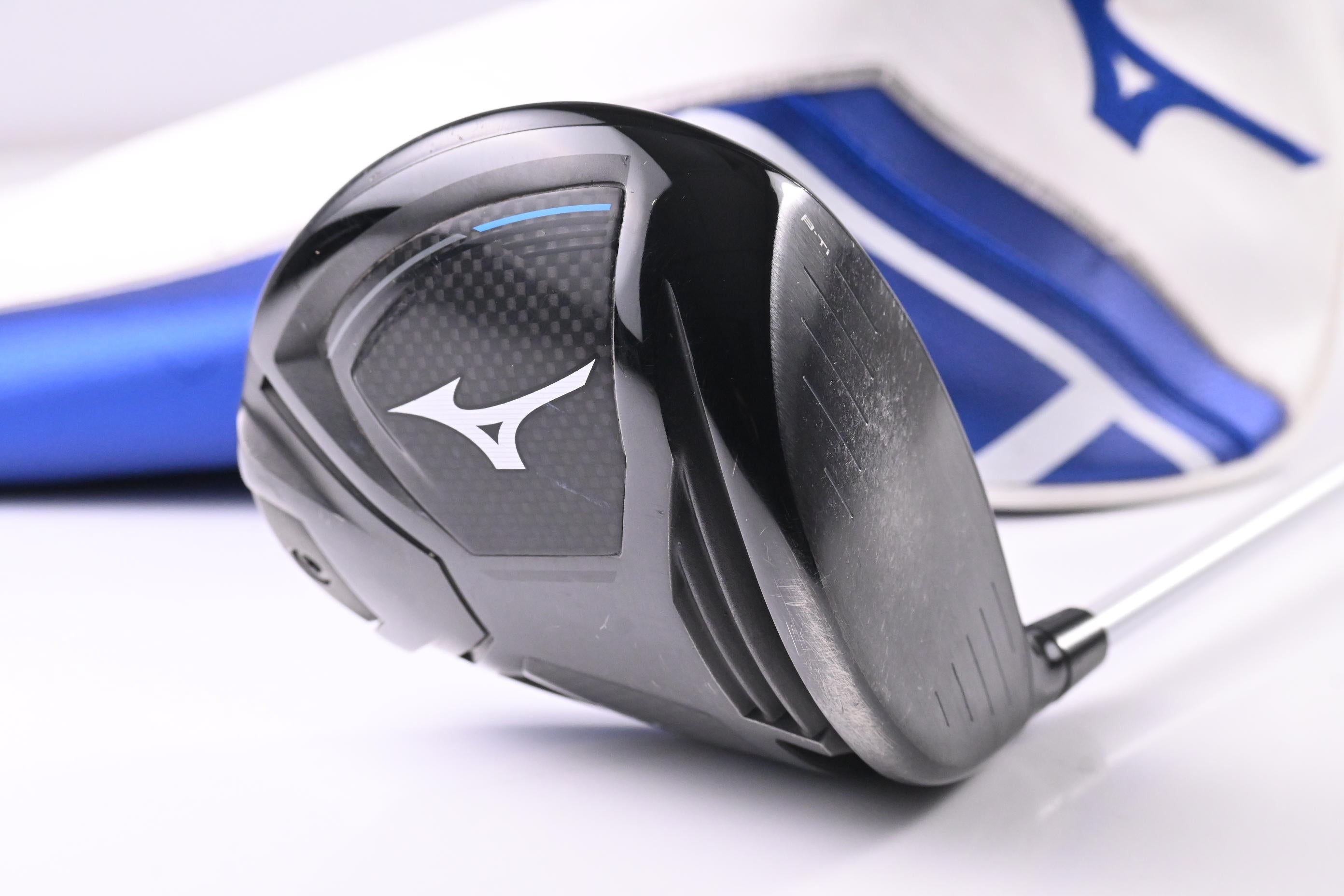 Mizuno ST-Z 220 Driver / 9.5 Degree / X-Flex Aldila Ascent Red 60 Shaft