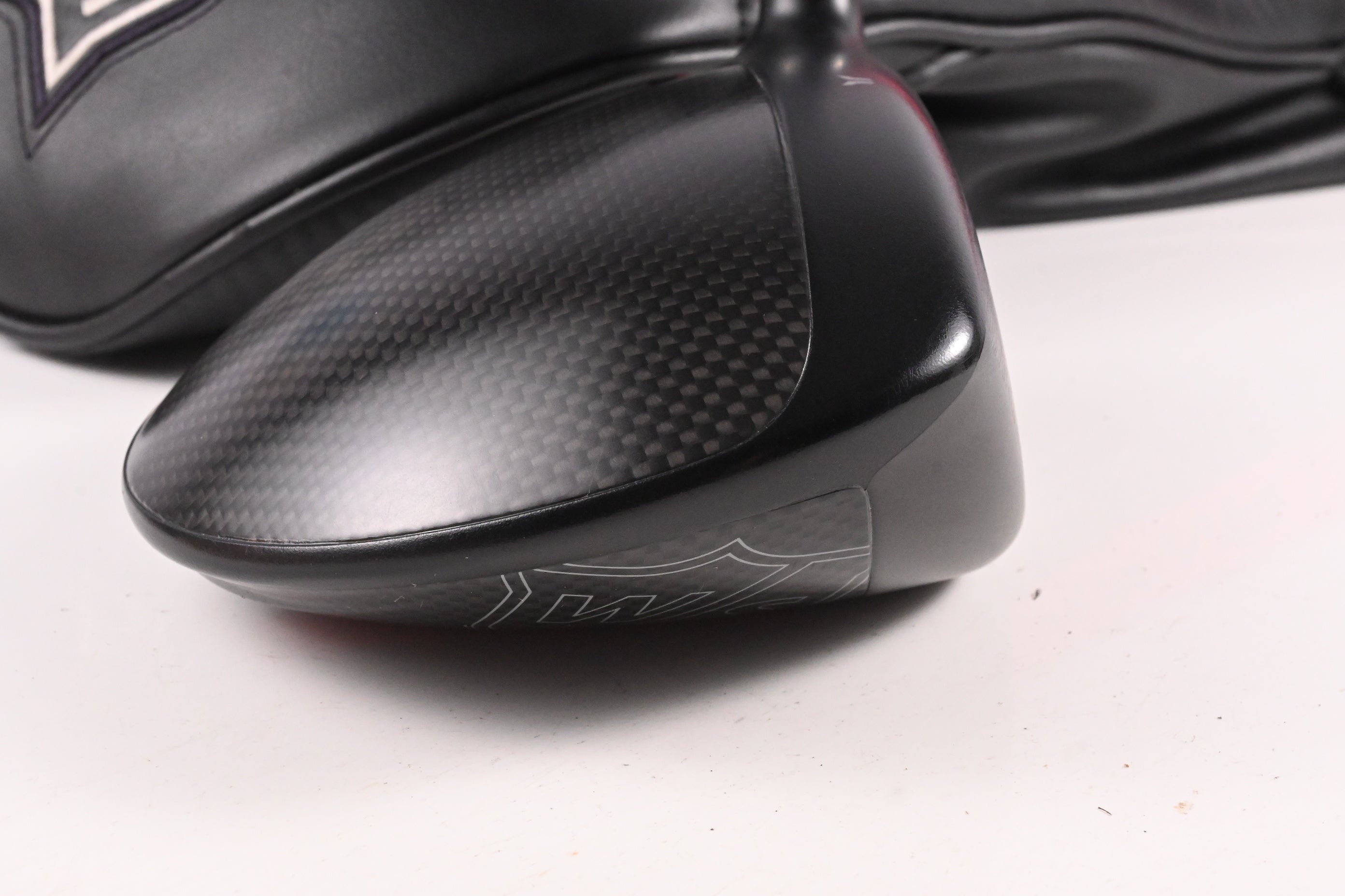 Wilson Dynapower Carbon 2023 Driver / 10.5 Degree / Stiff Flex Ventus Blue 6