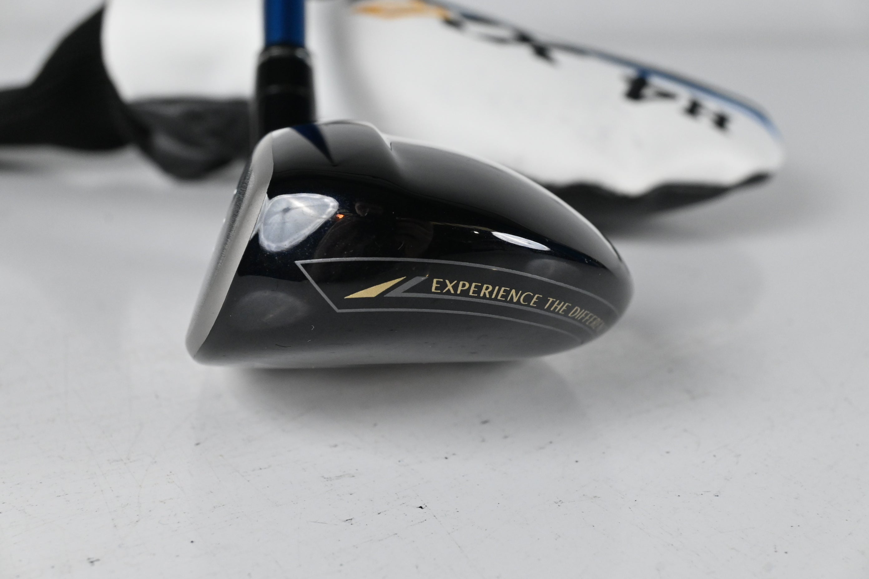 Left Hand XXIO 13 #4 Hybrid / 20 Degree / Regular Flex XXIO MP 1300 41 Shaft