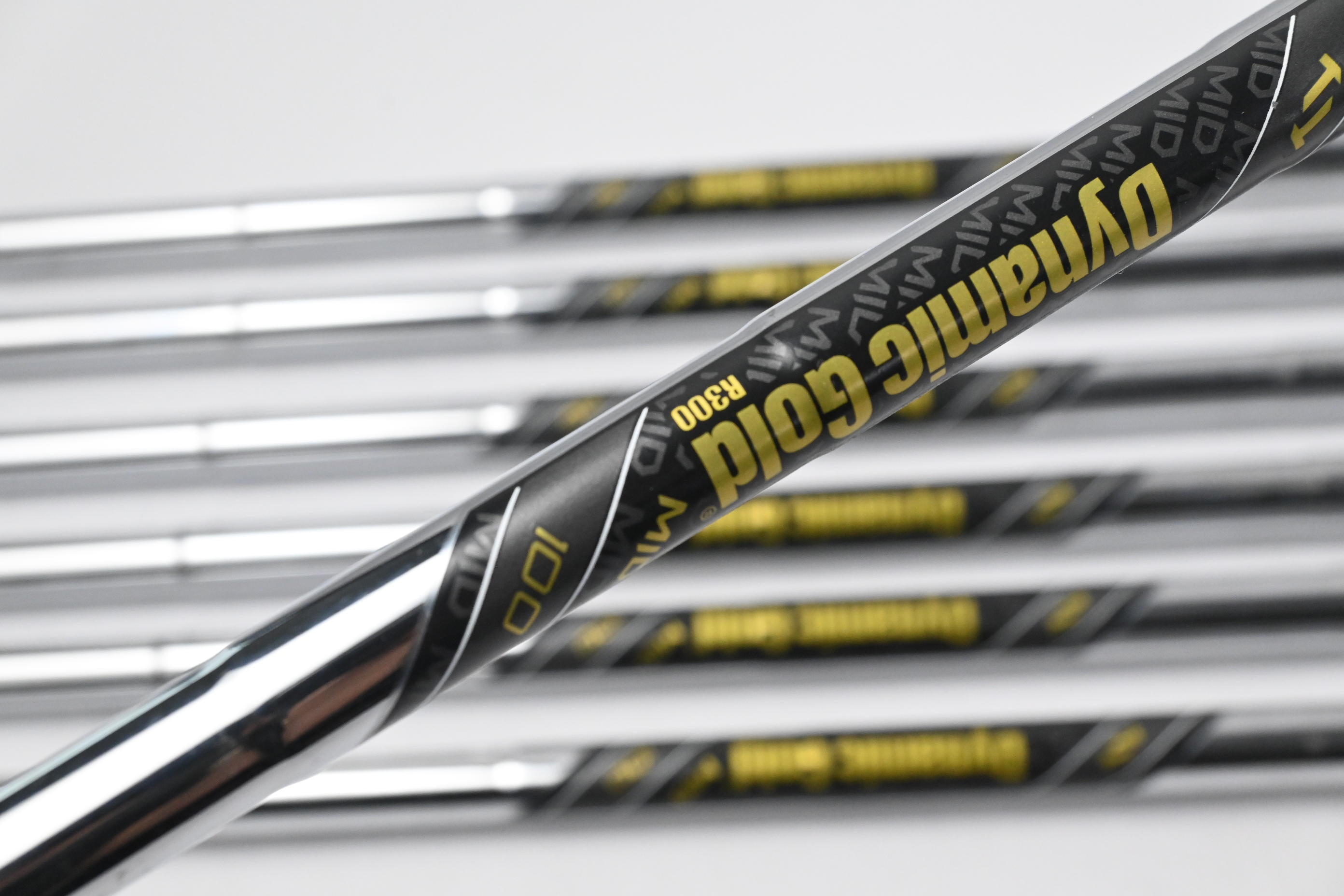 Mizuno Pro 245 Irons / 4-PW / Regular Flex Dynamic Gold Mid 100 R300 Shafts