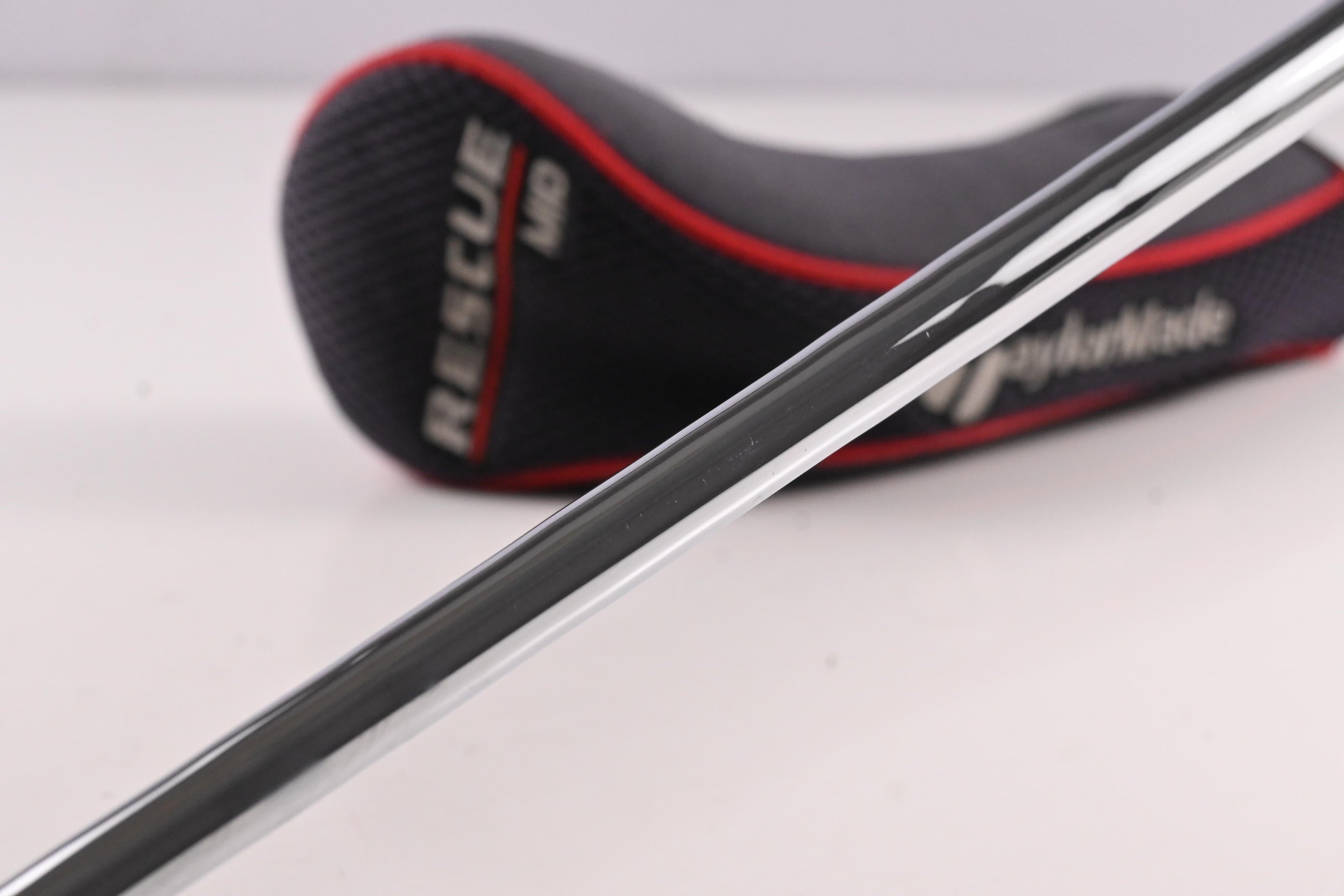 Taylormade Rescue Mid #2 Hybrid / 16 Degree / Stiff Flex Steel Shaft