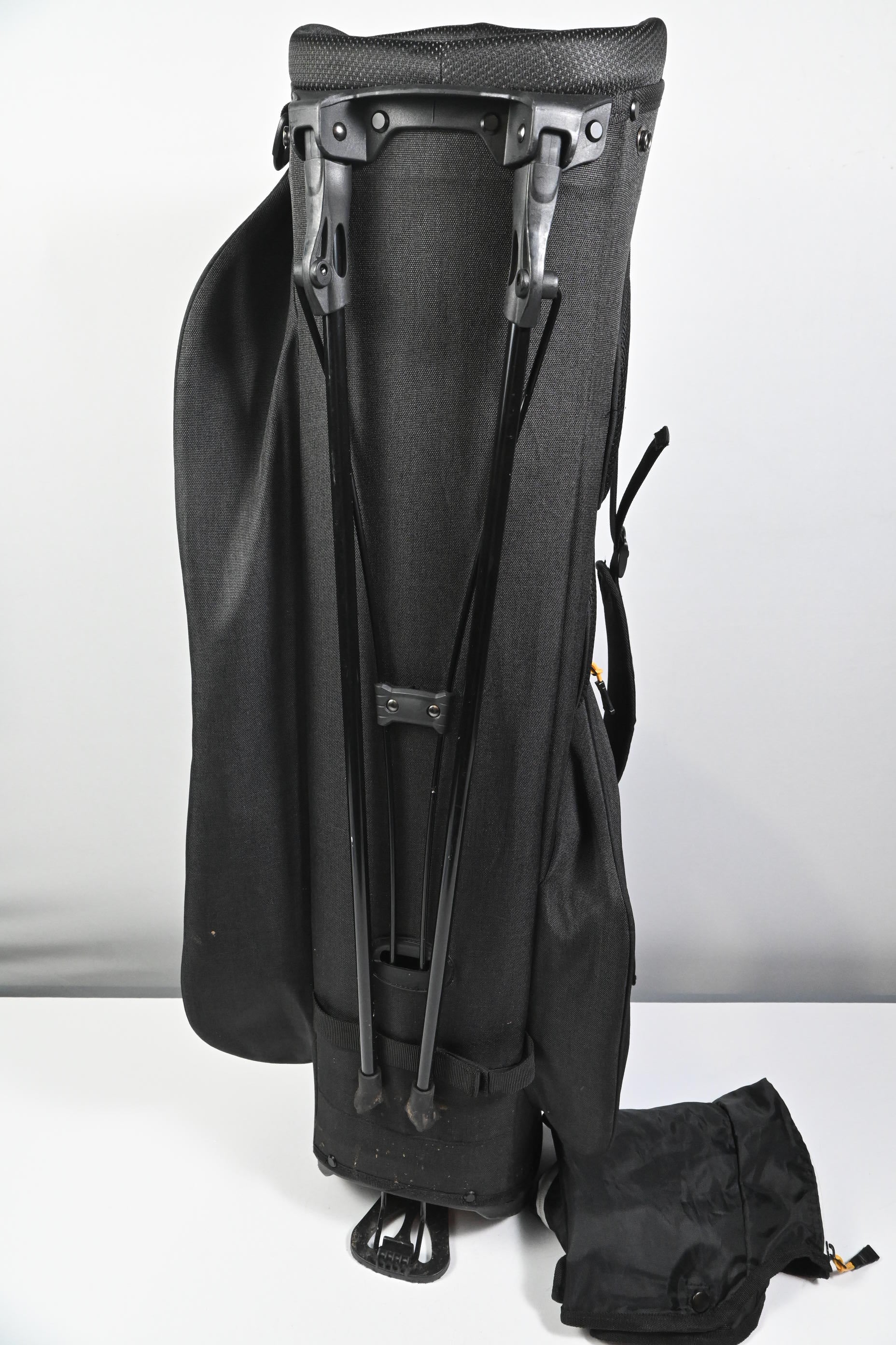 Cobra Stand Bag / 4-Way Divider / Black