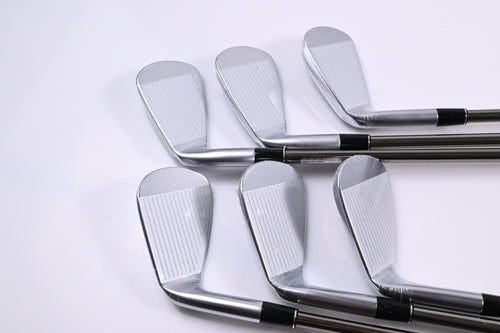 Ladies Srixon ZXi4 / ZXi7 Combo Irons / 6-PW+AW / Ladies Flex Recoil ESX 450